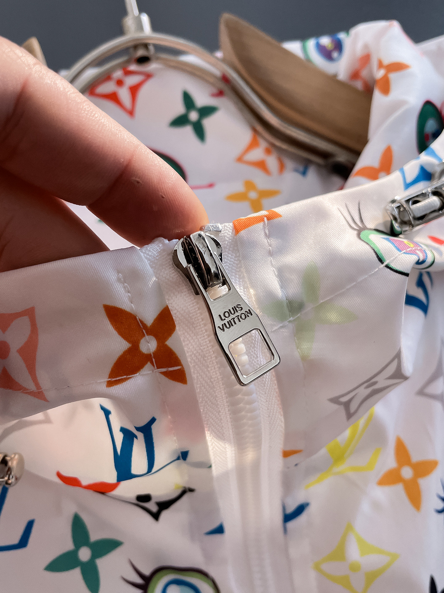 Hoodies & Sweatshirts