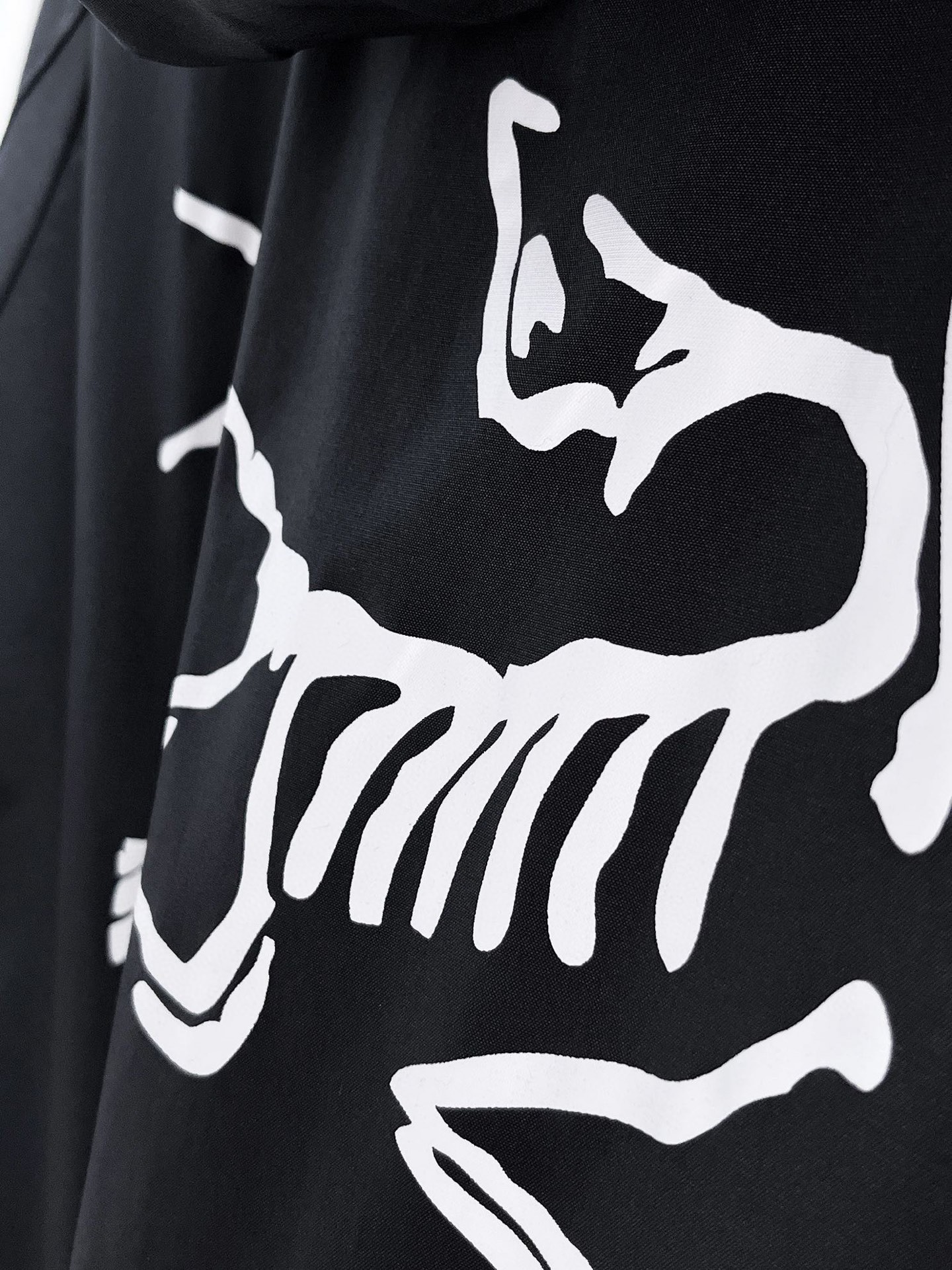 Hoodies & Sweatshirts