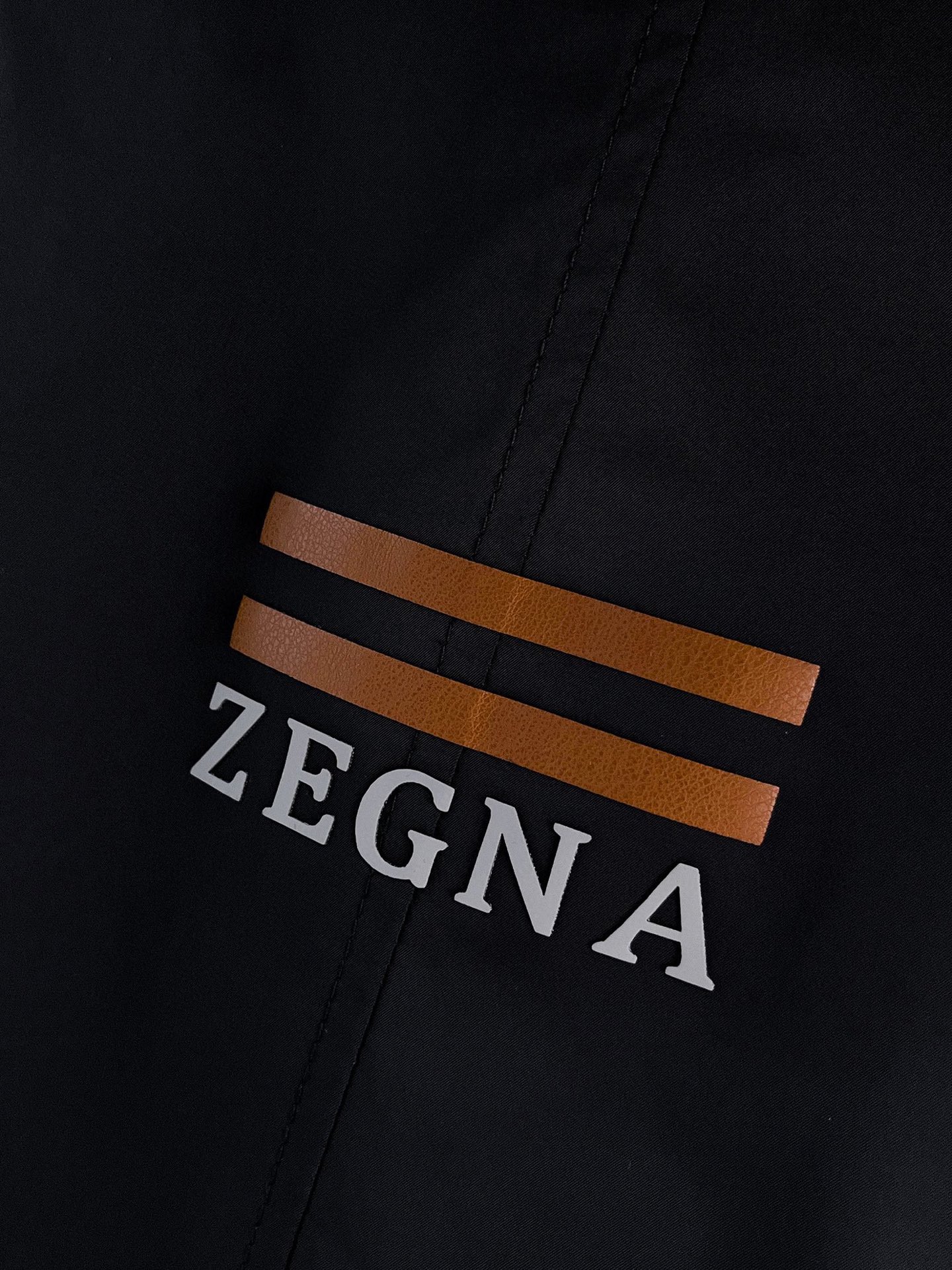 Hoodies & Sweatshirts