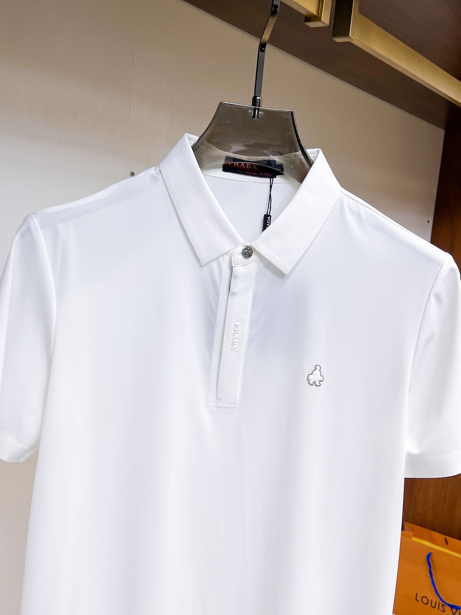 Polos