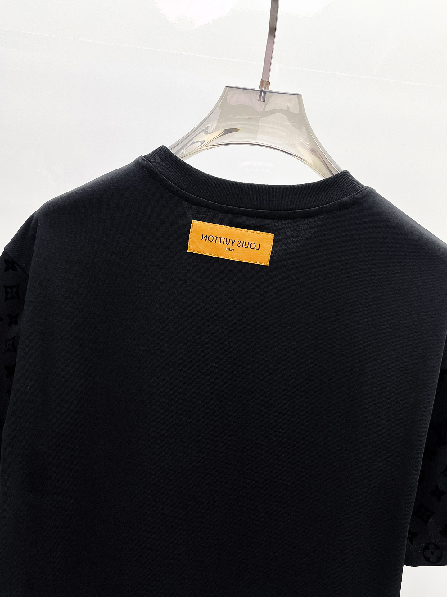 Leisure suit