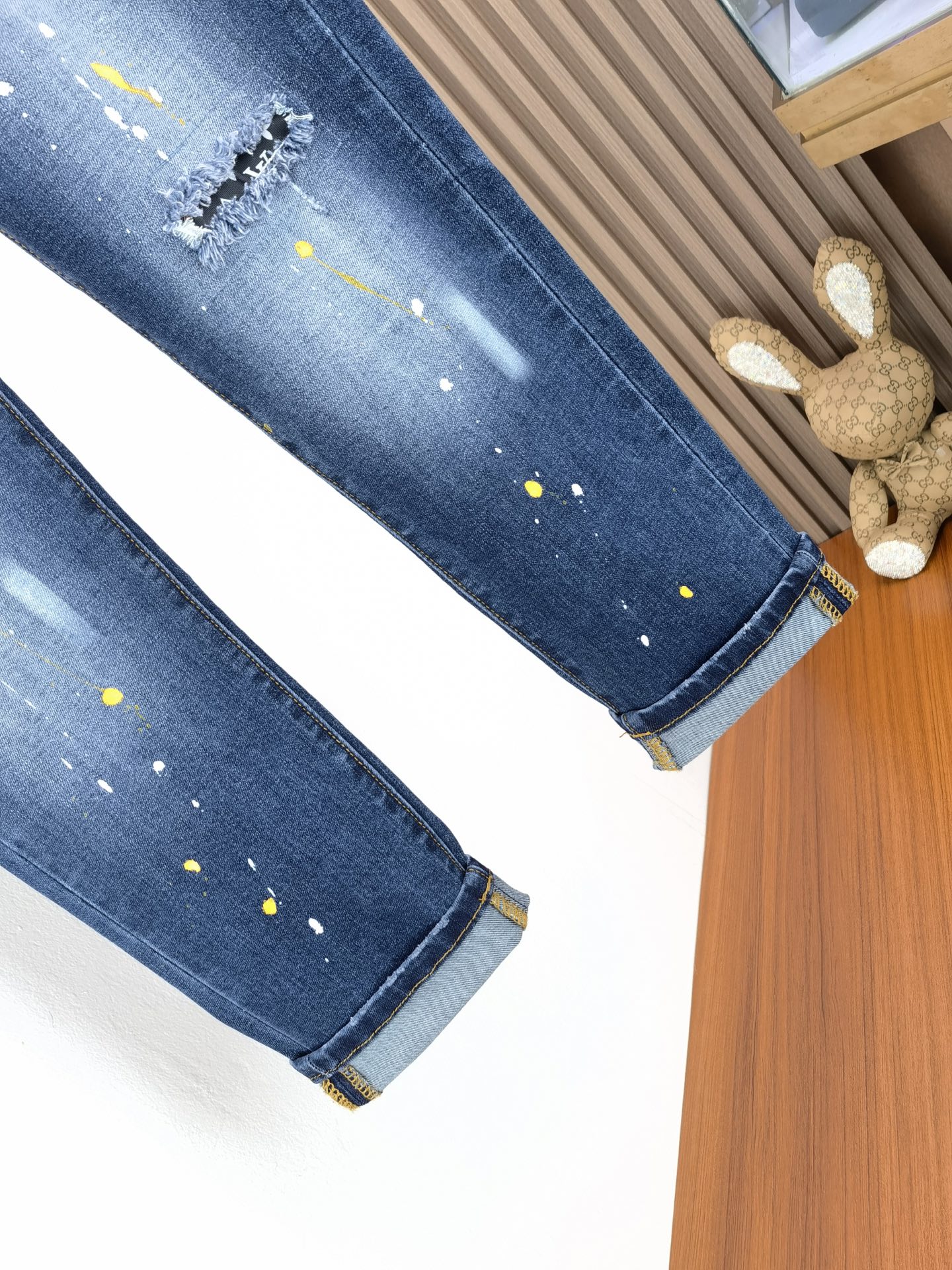 jeans