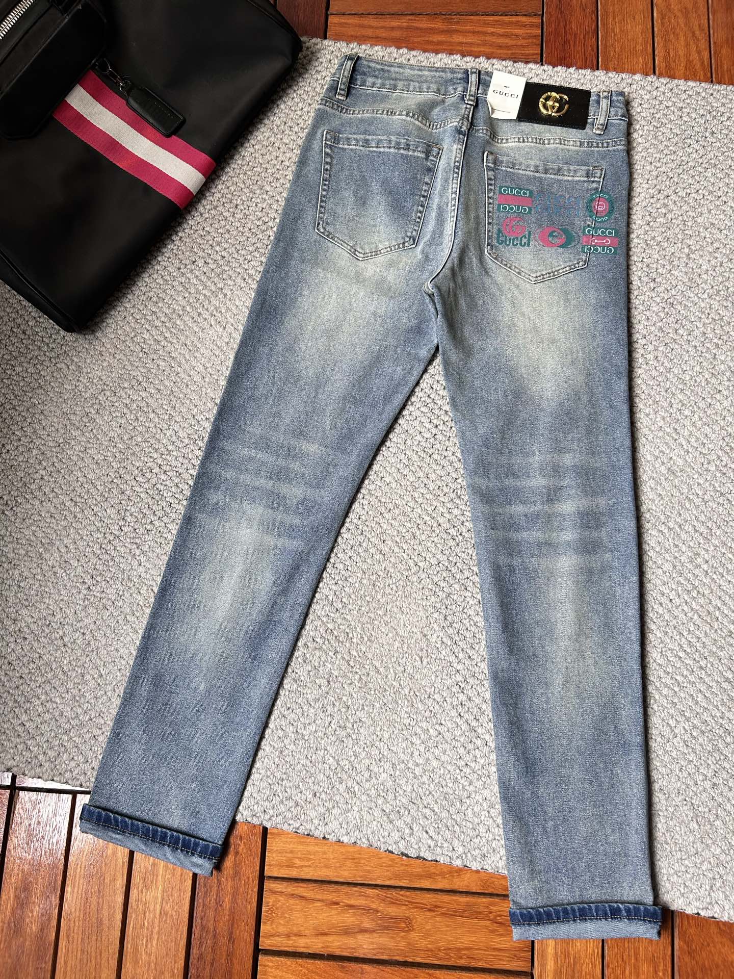 jeans