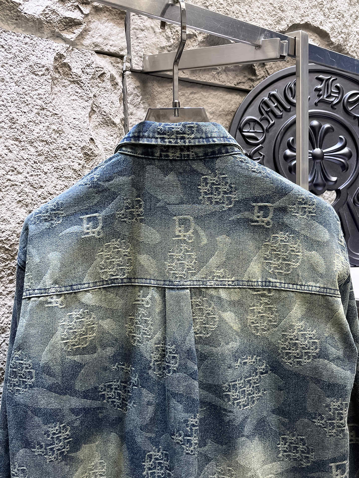 Coats & Jackets