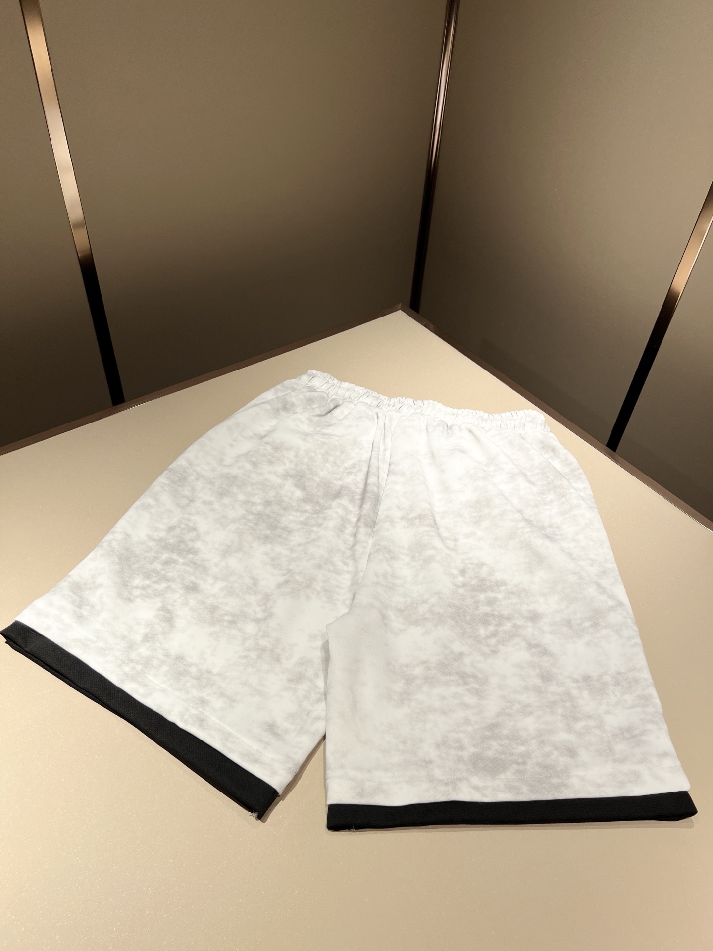 Leisure suit