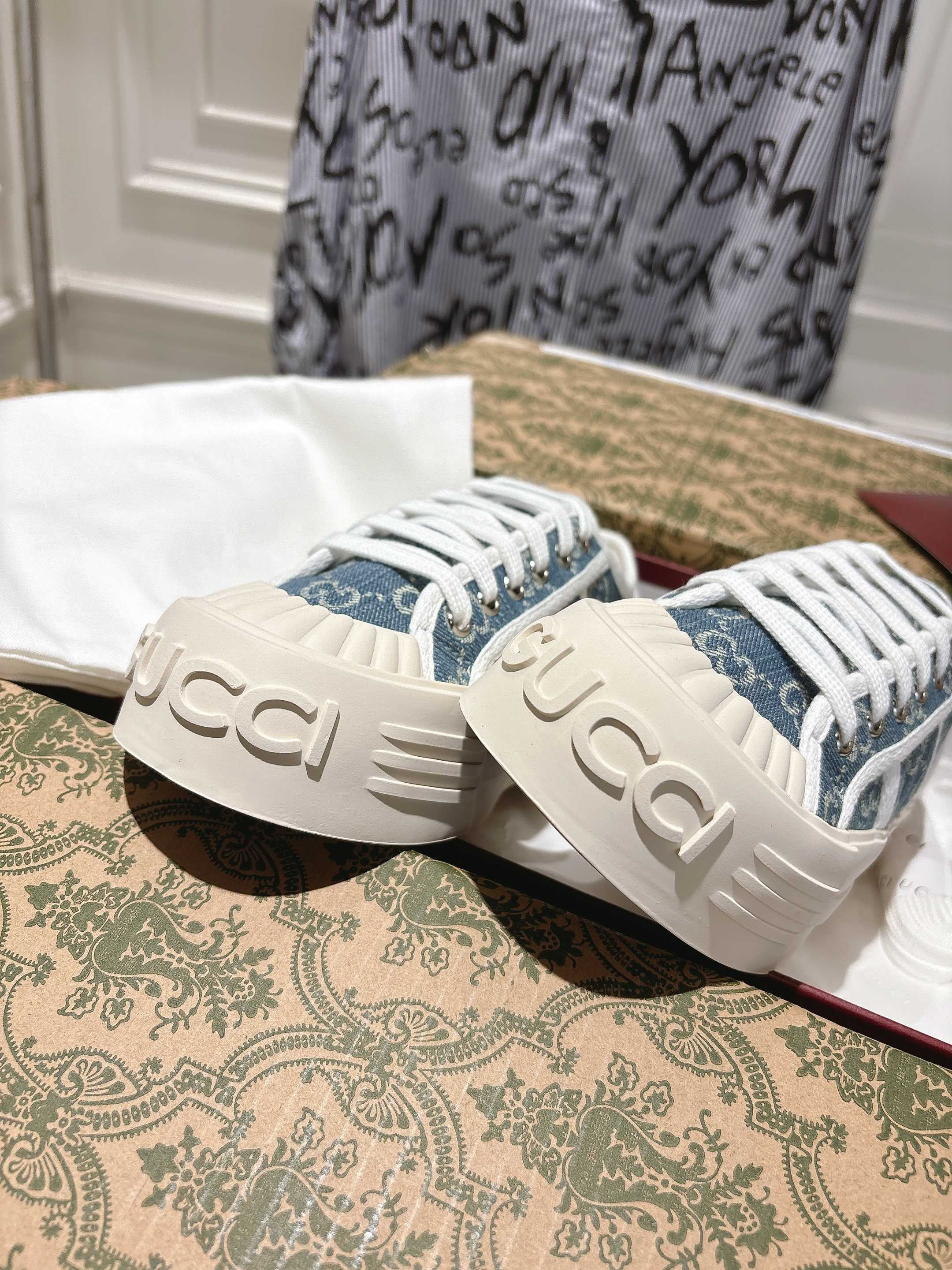 GucciShoes