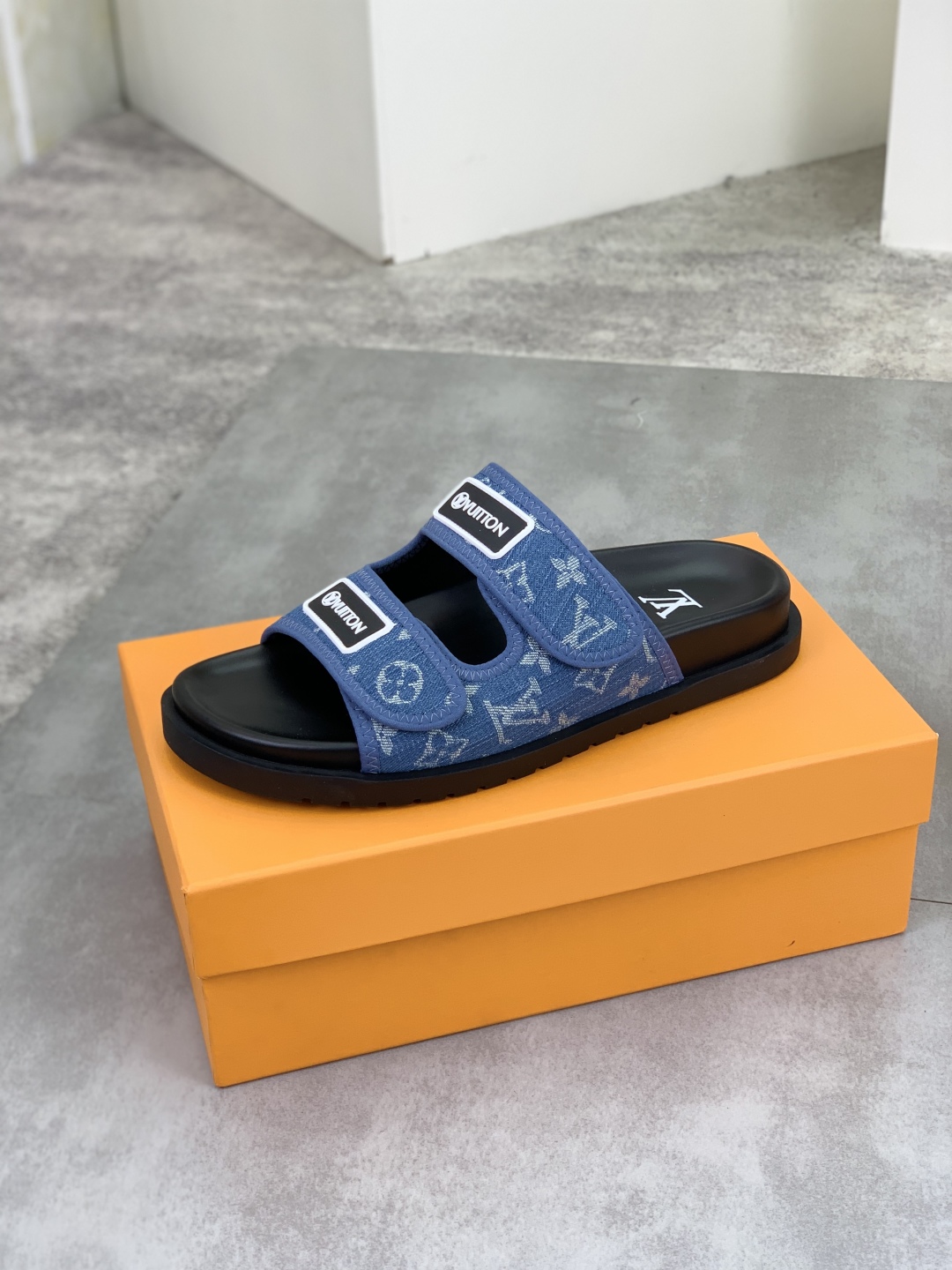Slippers