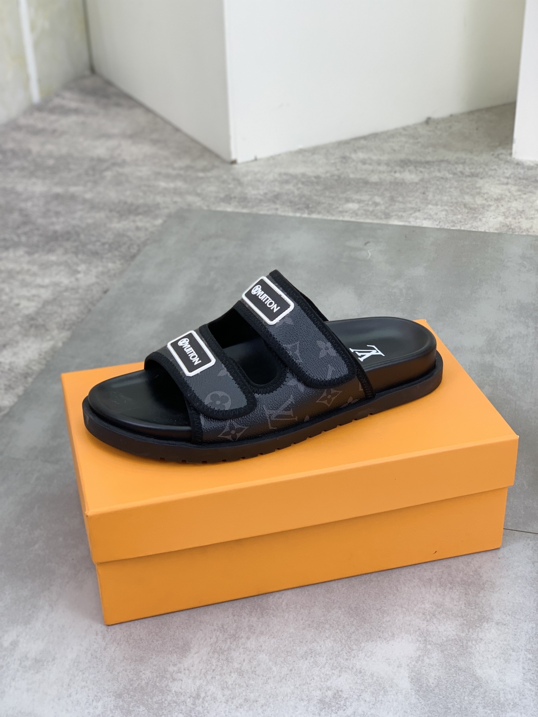 Slippers