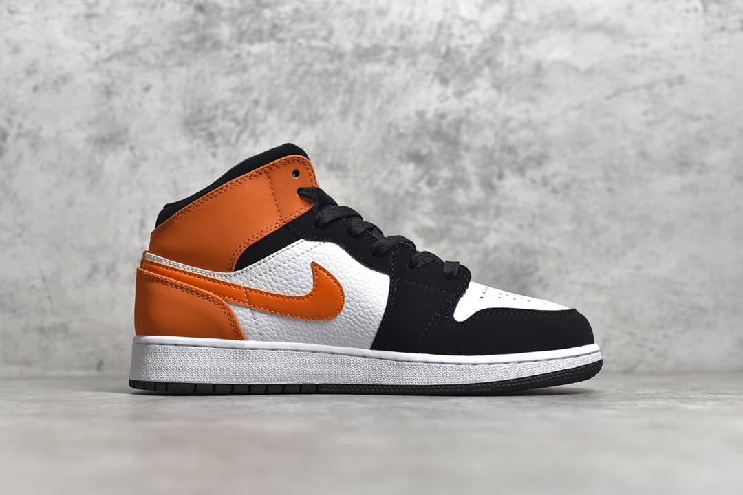 AirJordan1MidSHOES