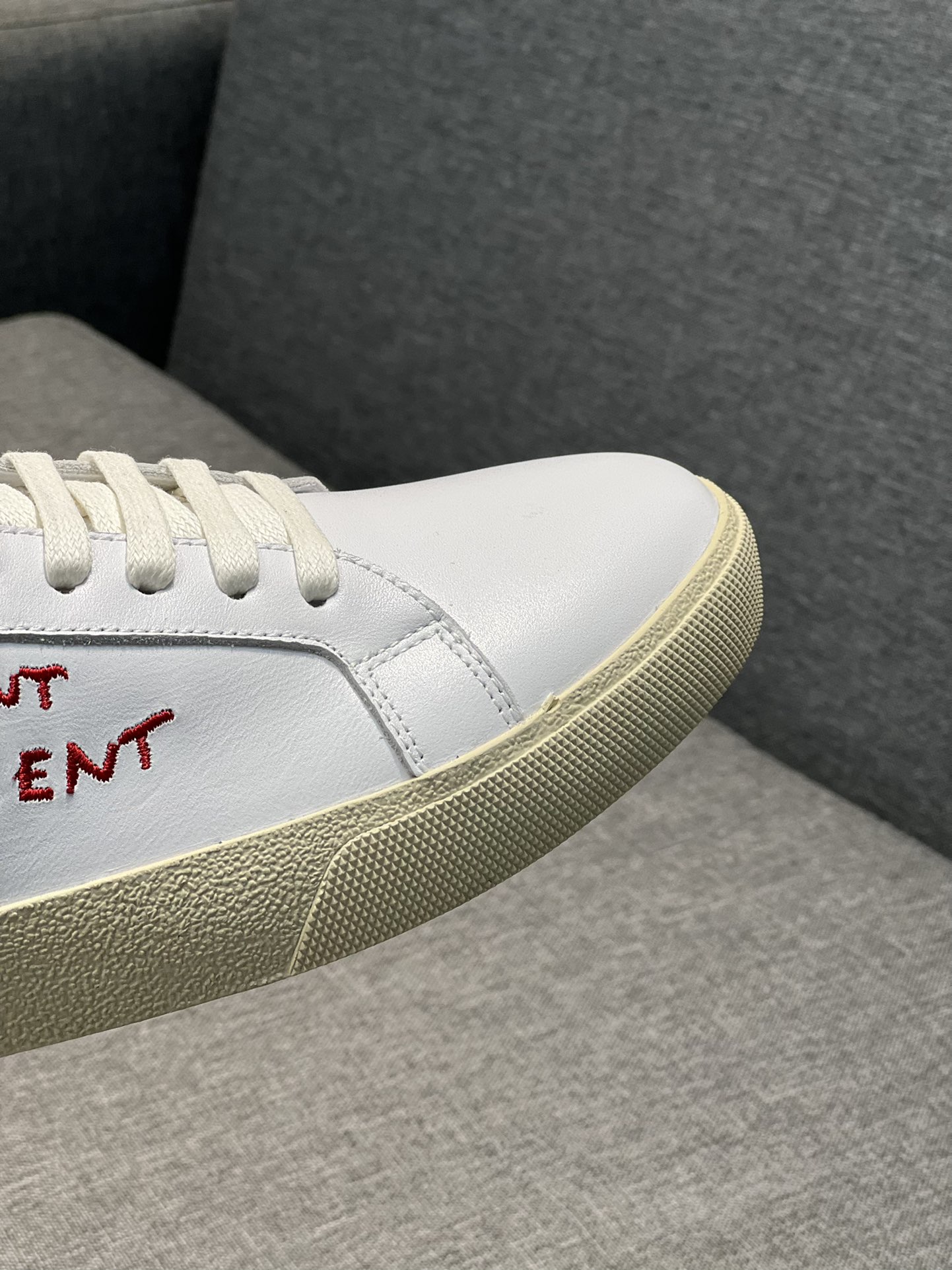 YSLSHOES