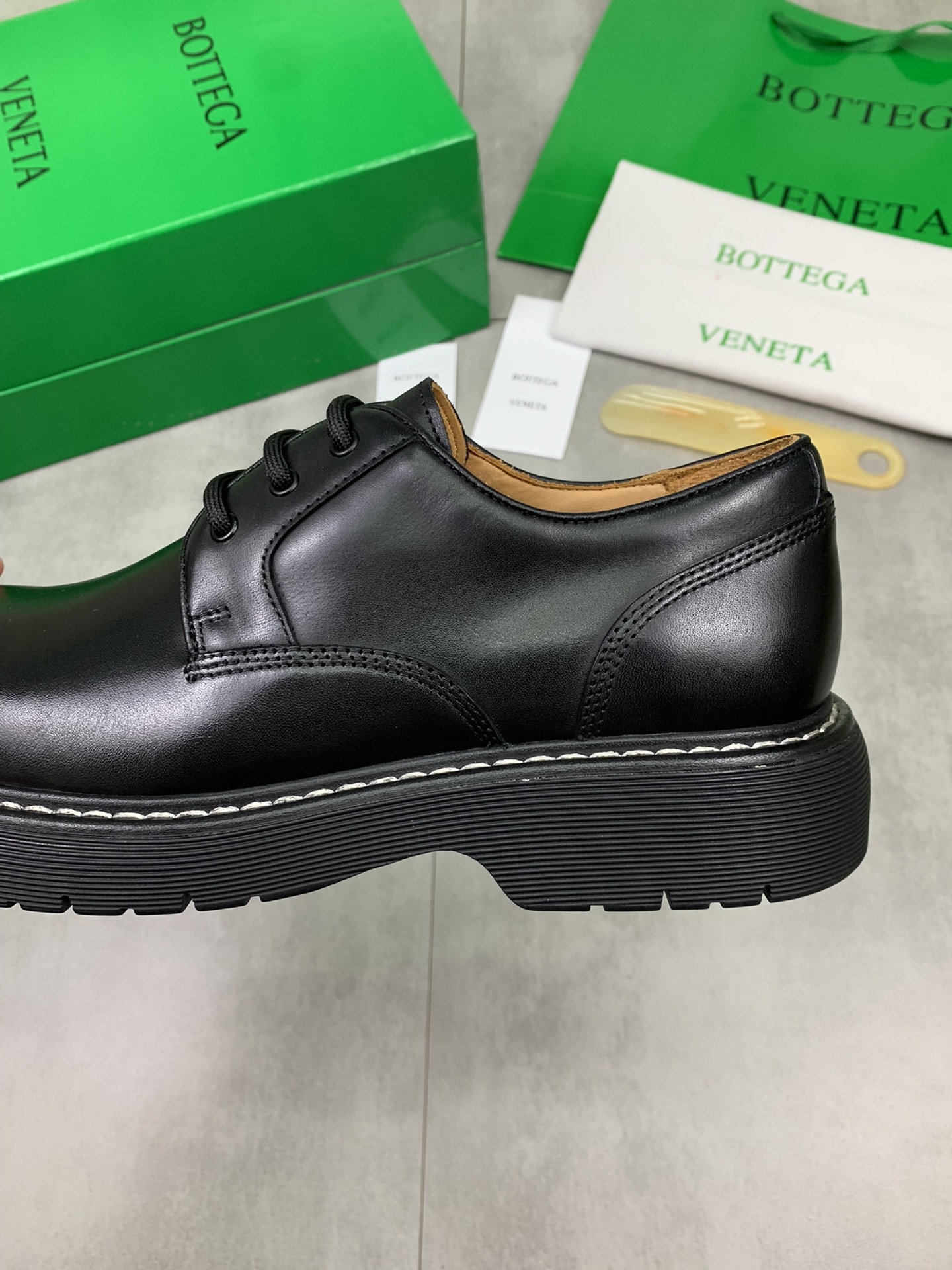 BVSHOES