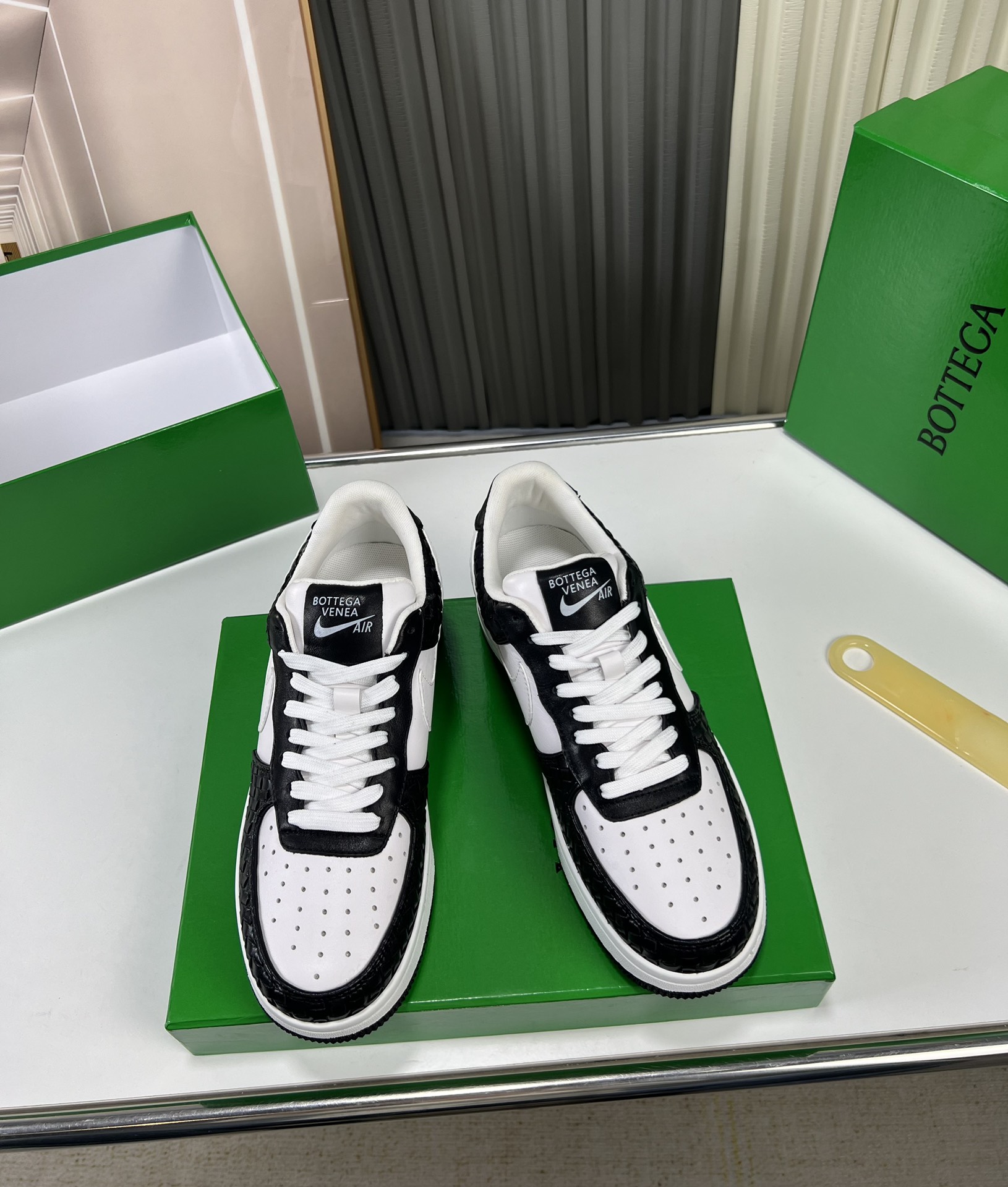 BVSHOES