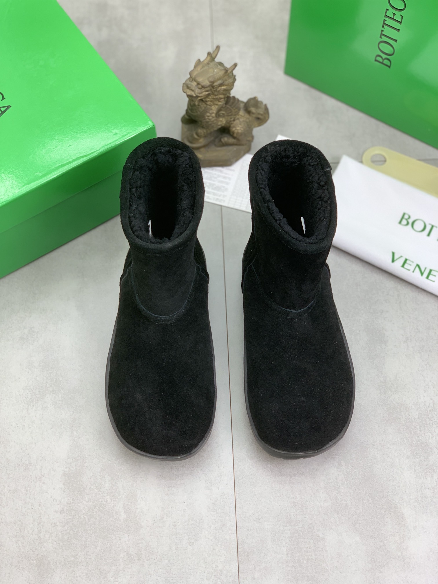 BVSHOES