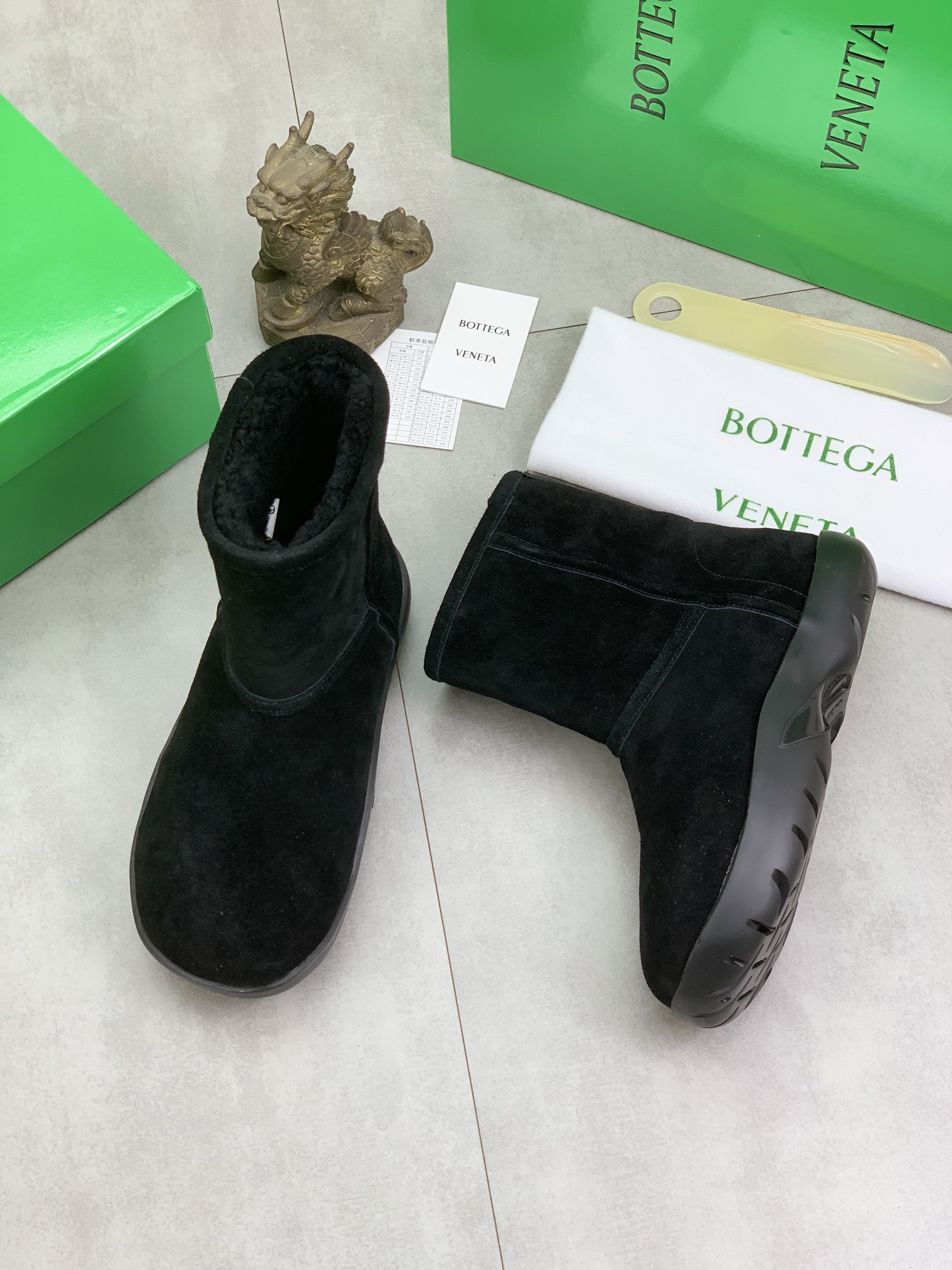 BVSHOES