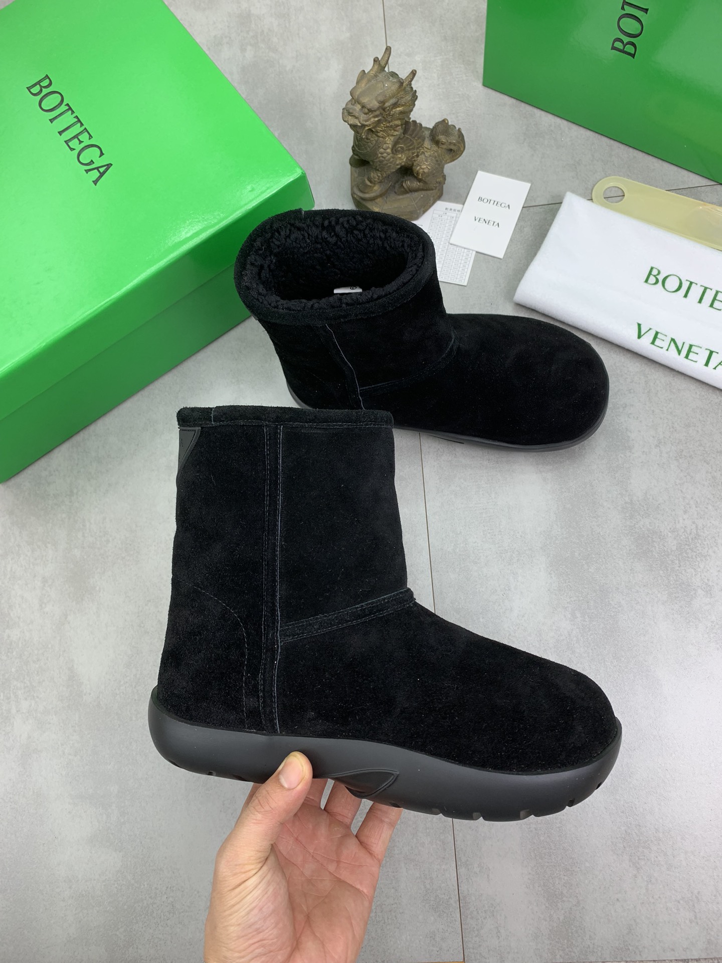 BVSHOES