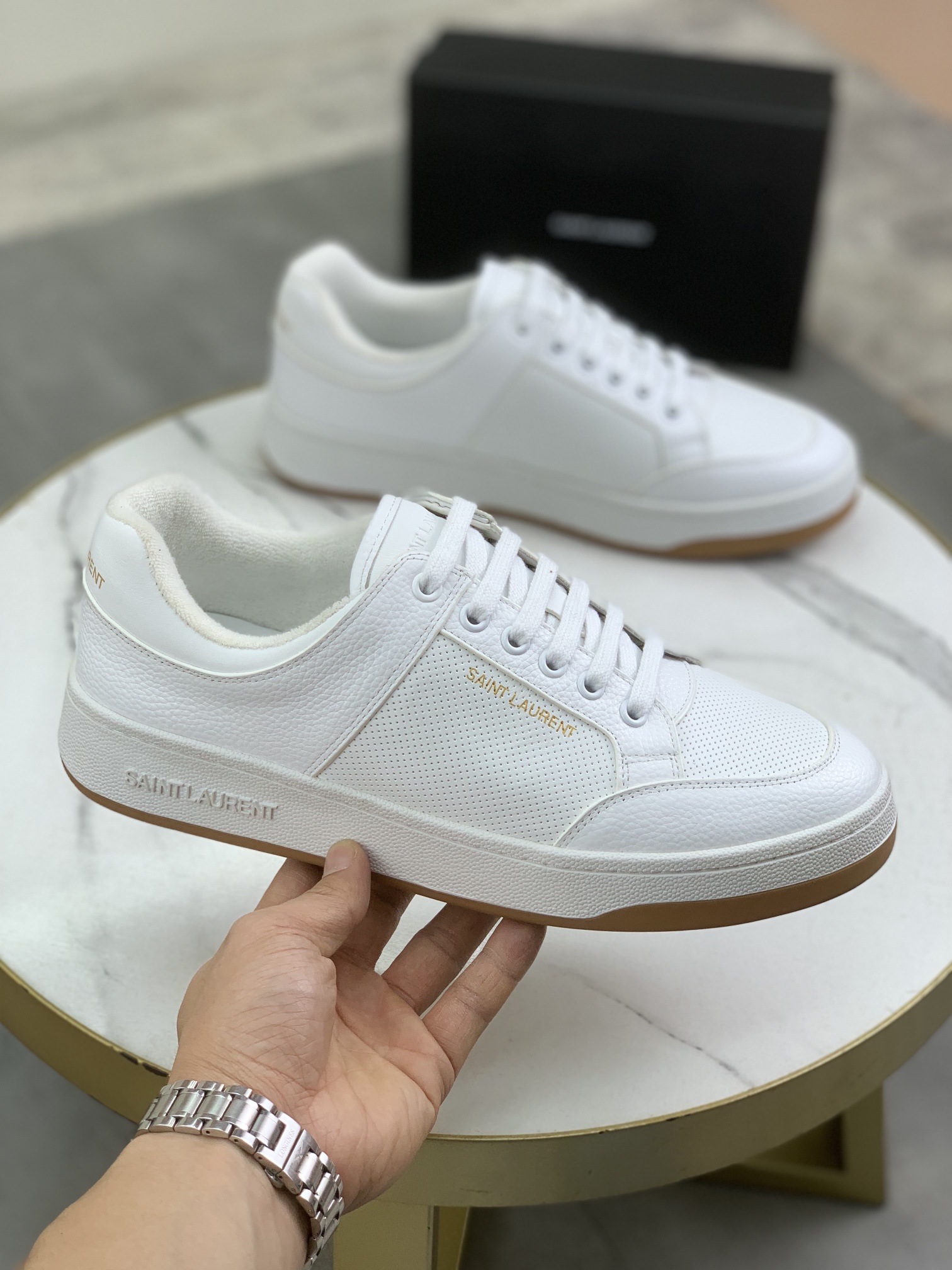 YSLSHOES