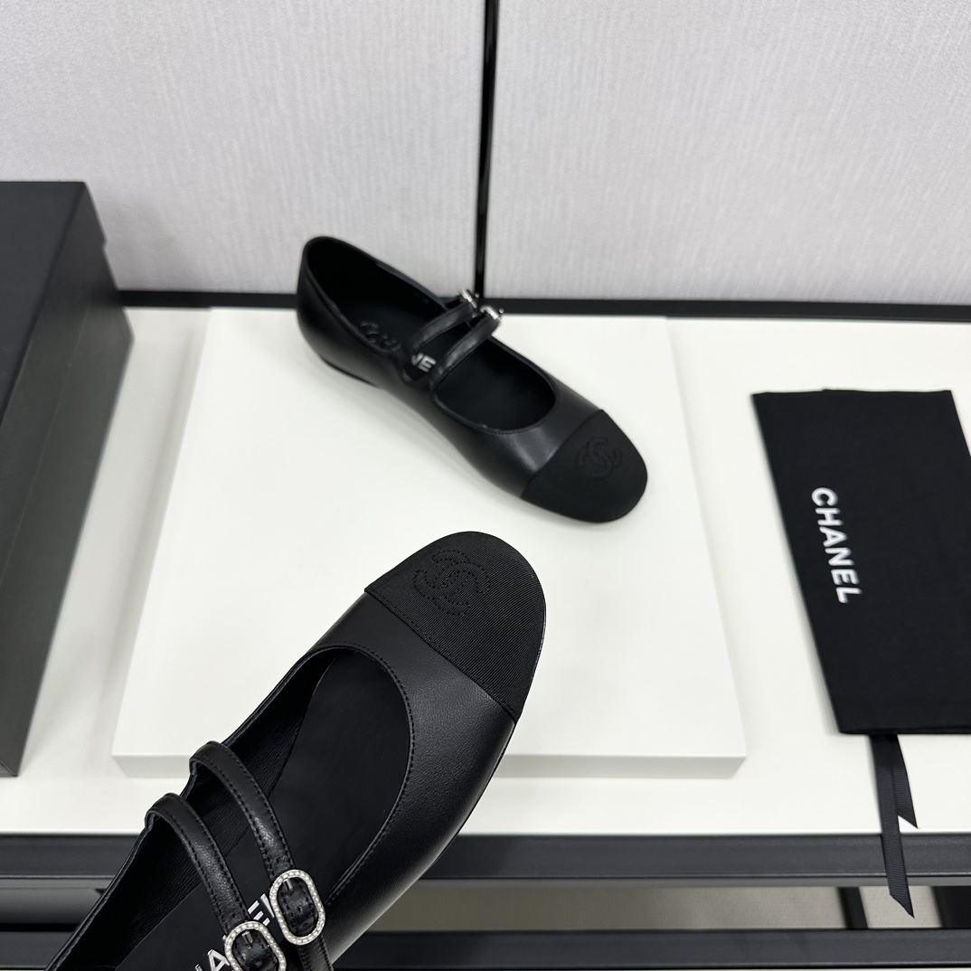 Womens shoes collection