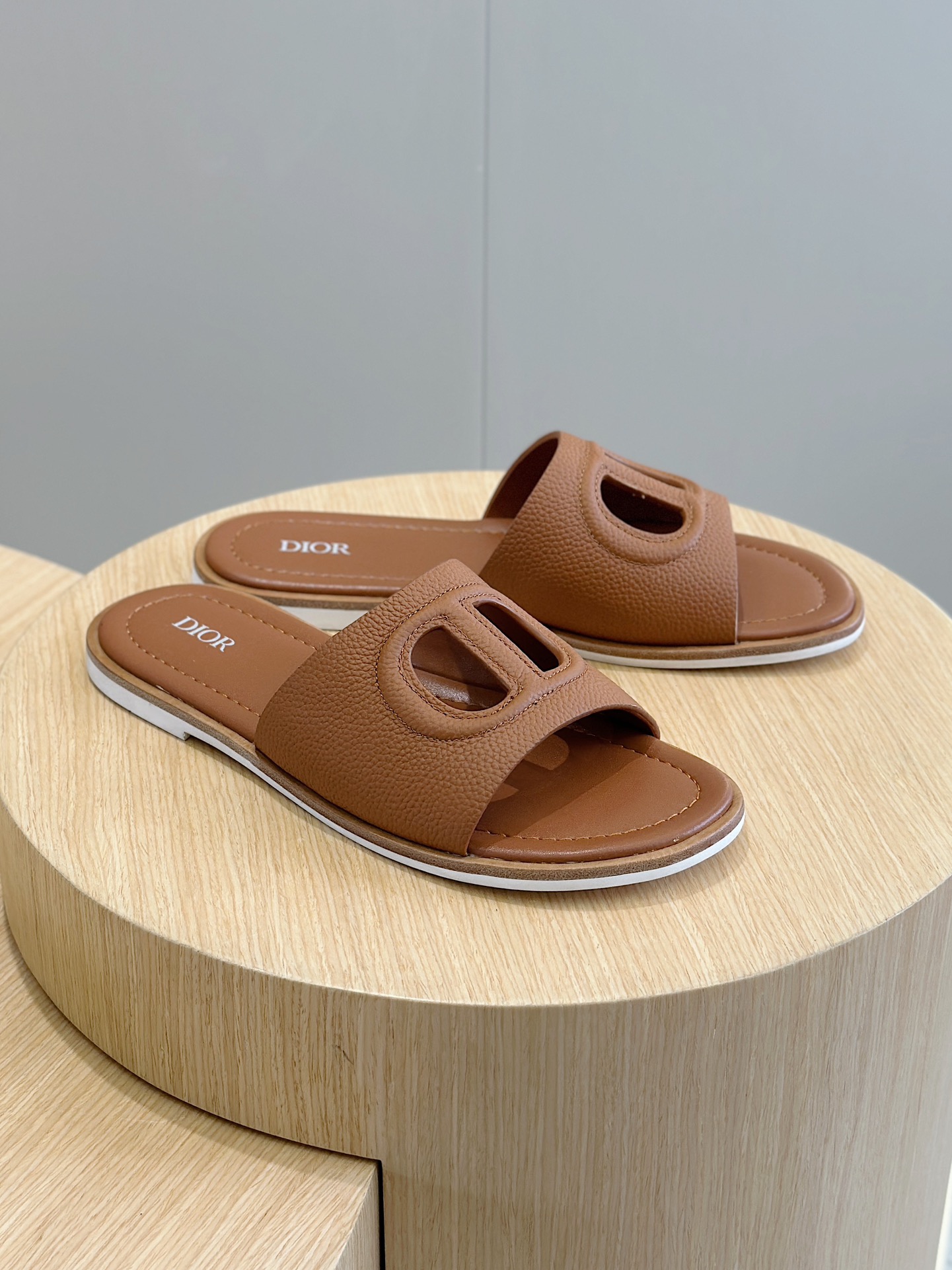DiorSHOES