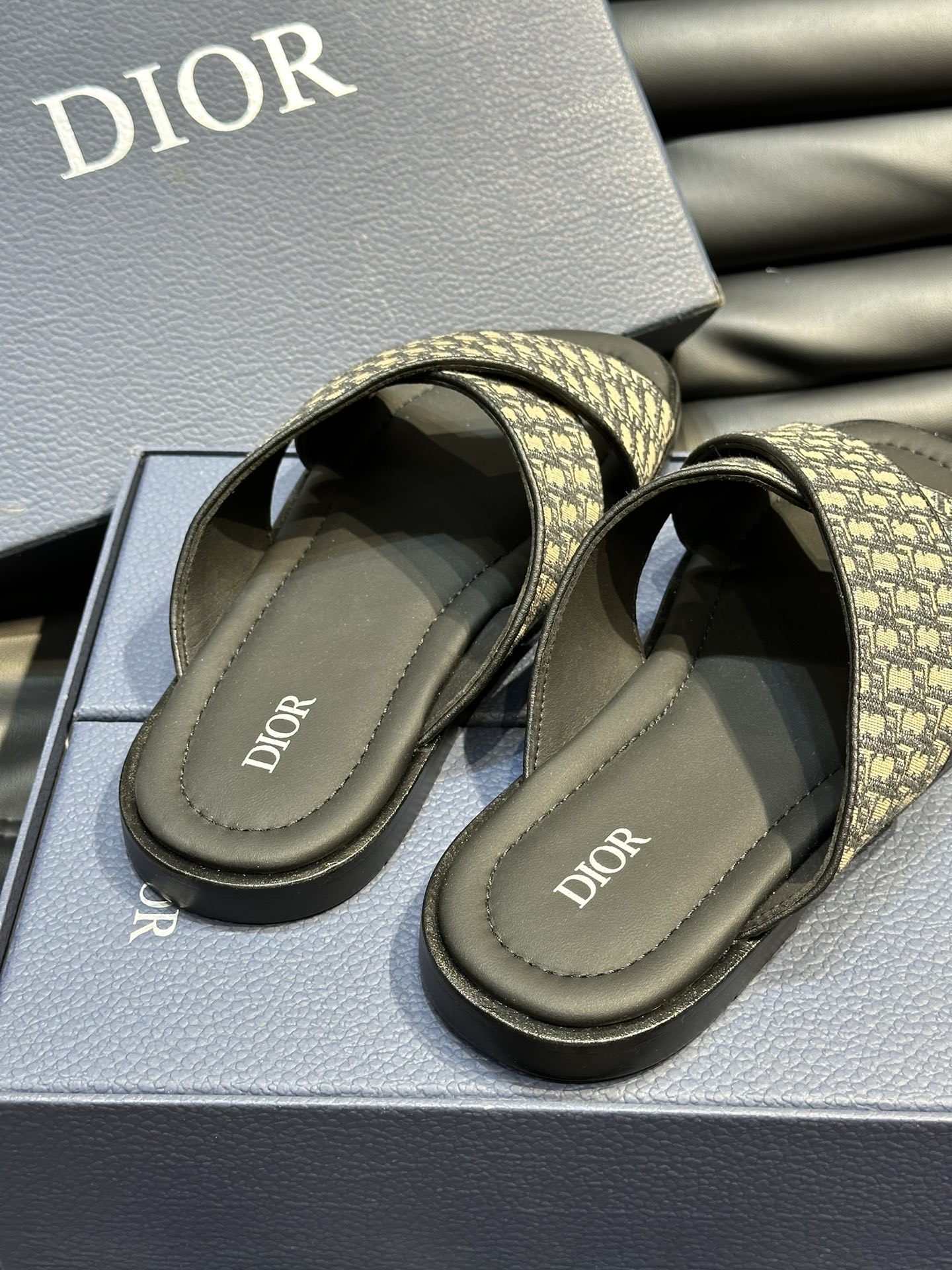 DiorSHOES