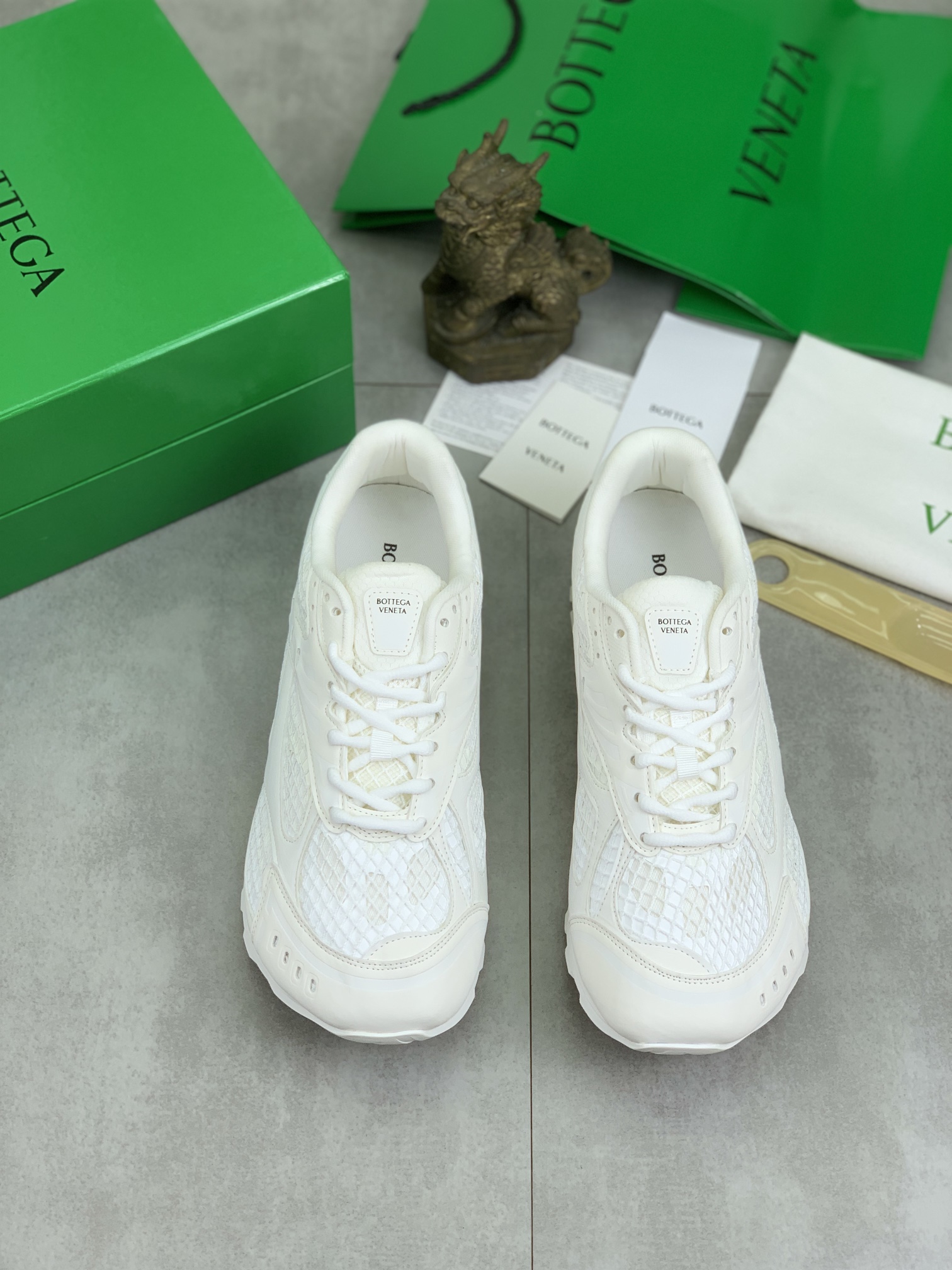 BVSHOES