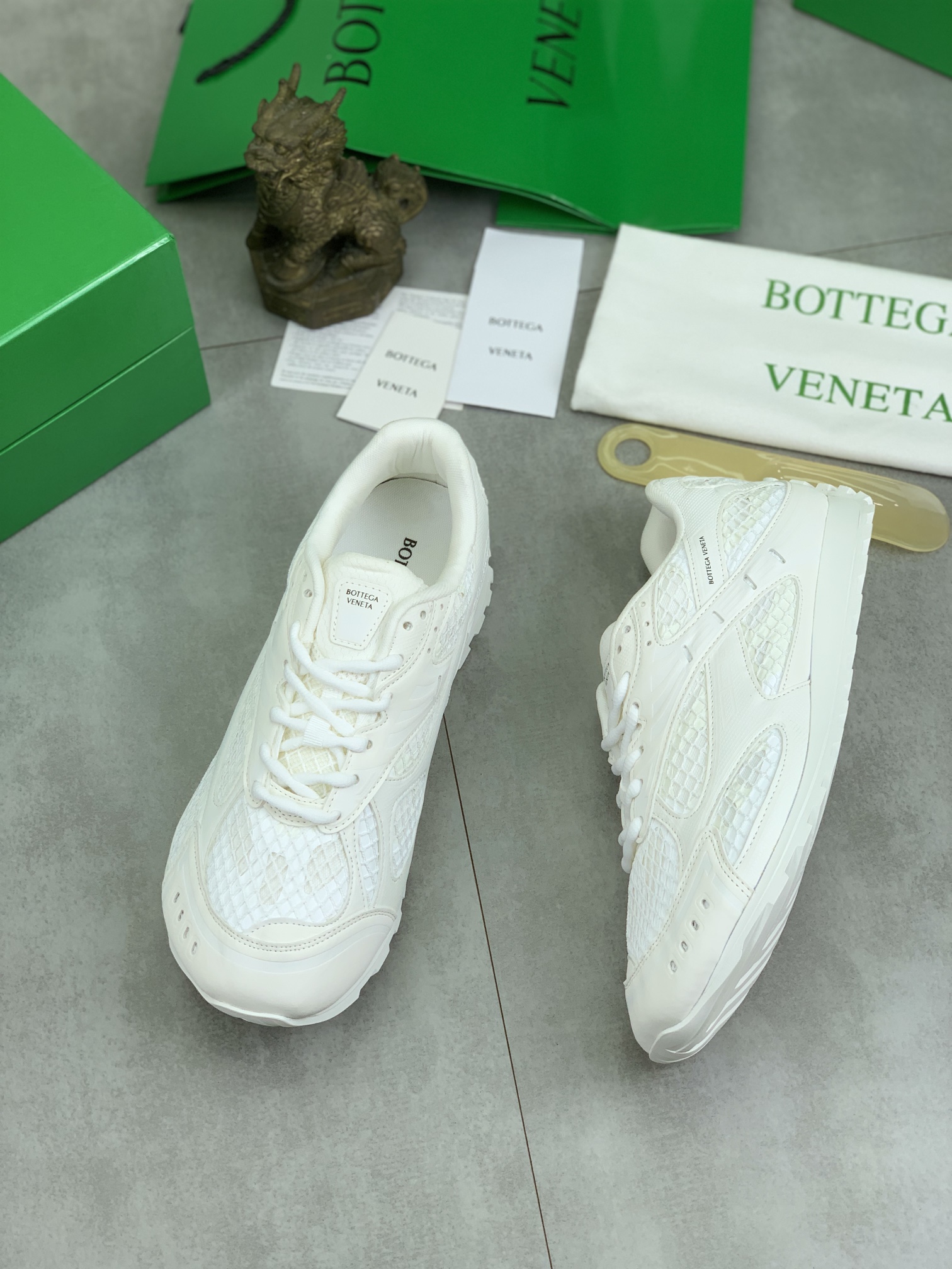 BVSHOES