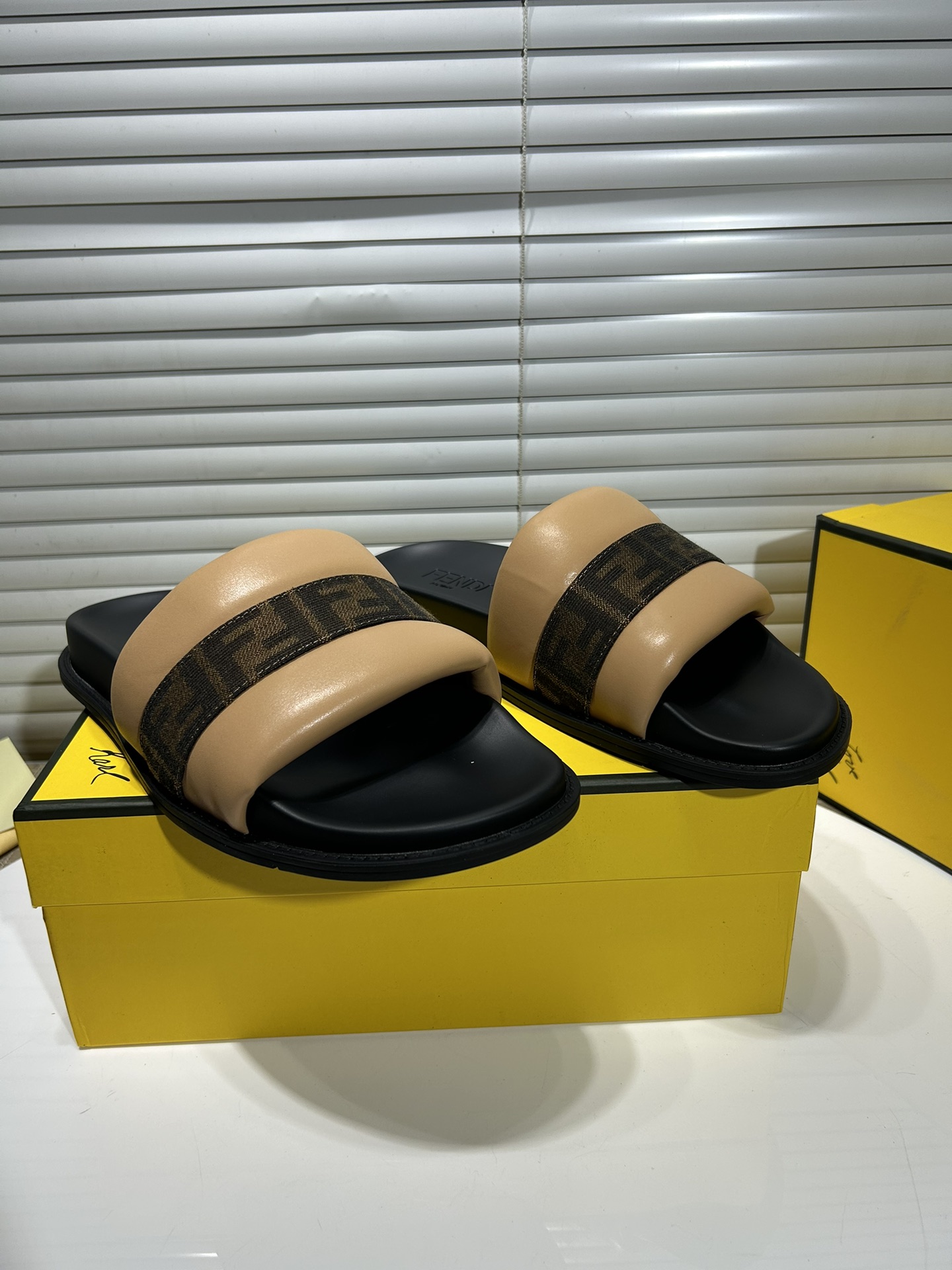 FendiSHOES
