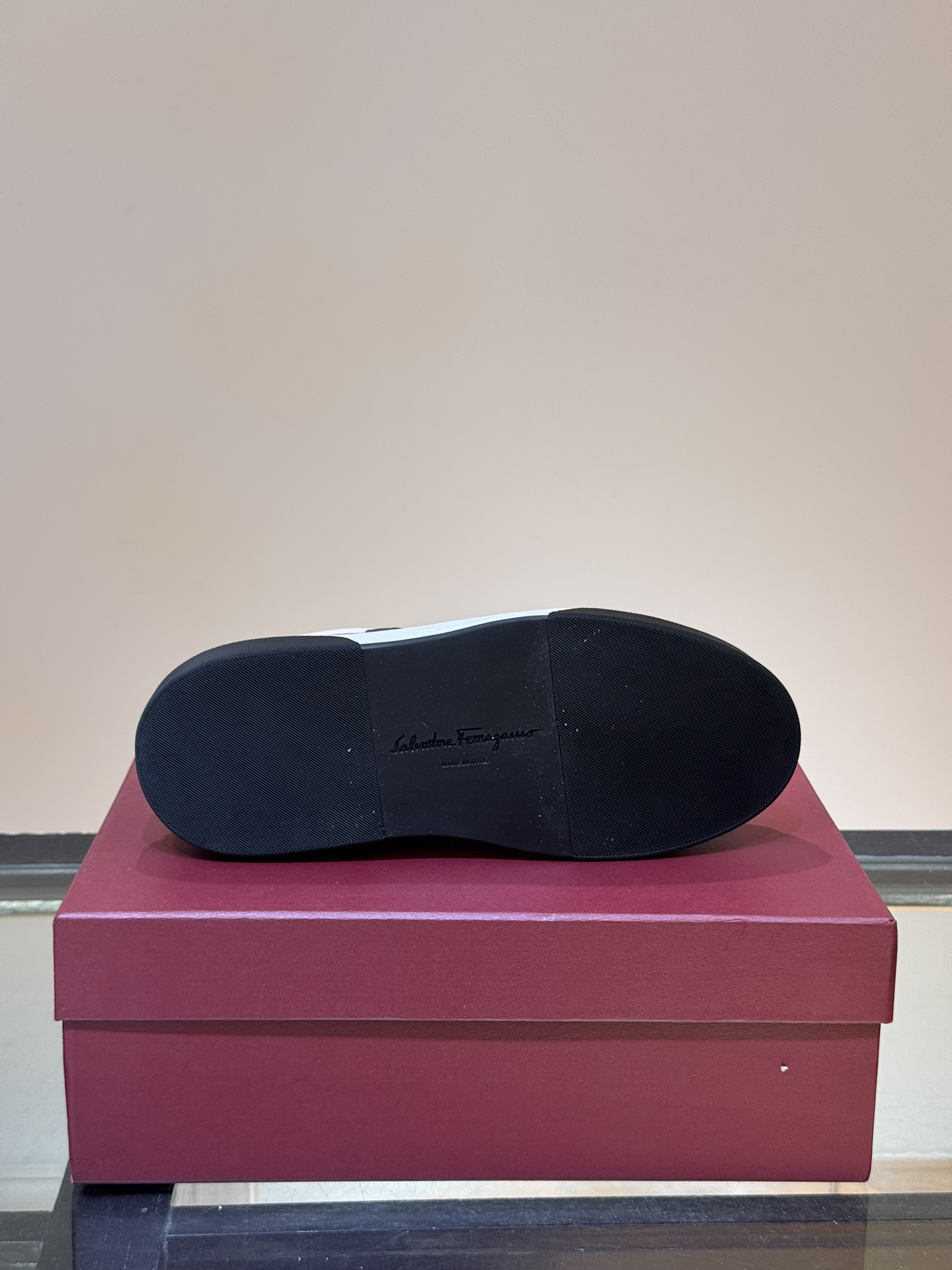 FerragamoSHOES