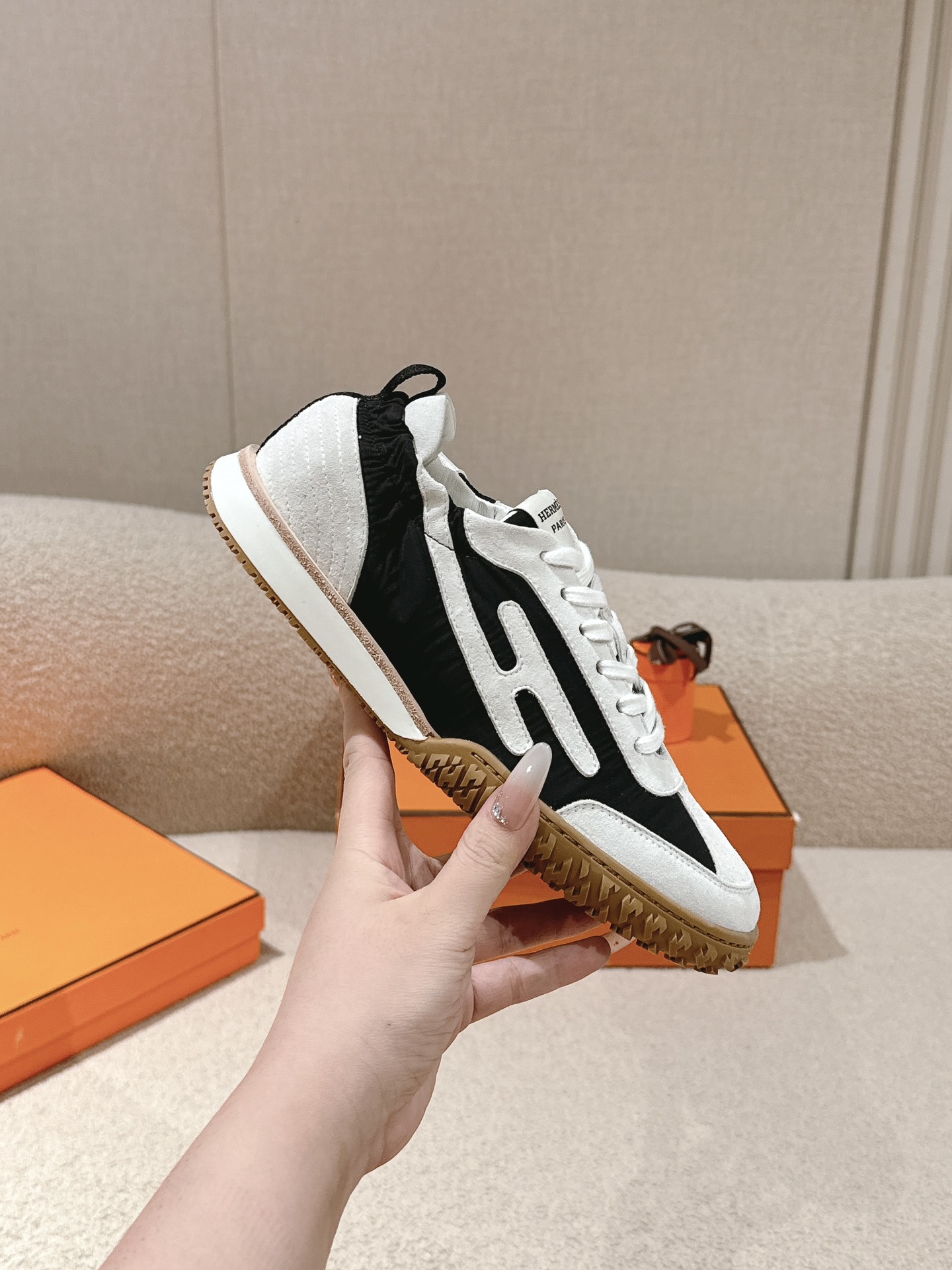HERMESShoes