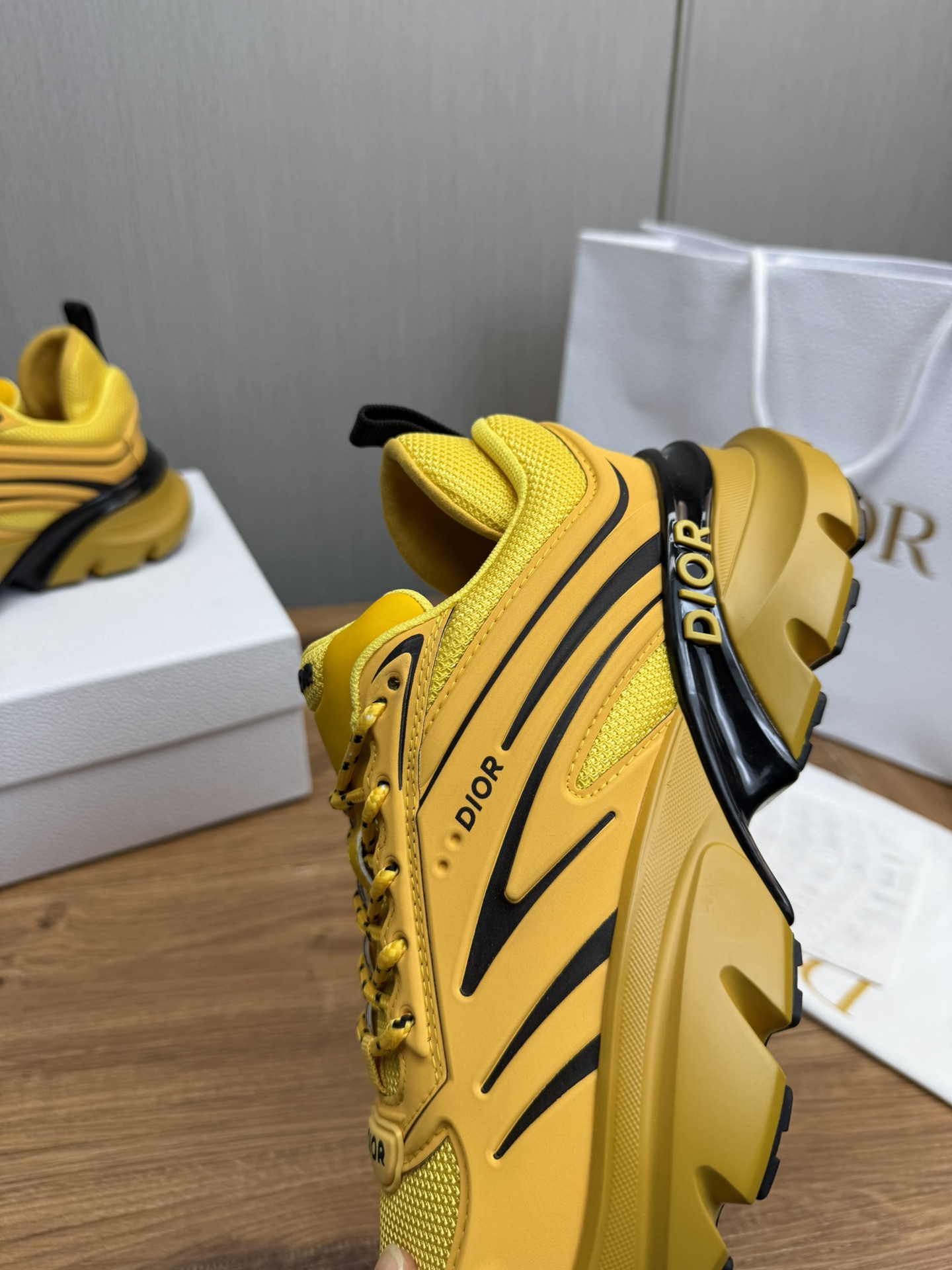 DiorSHOES