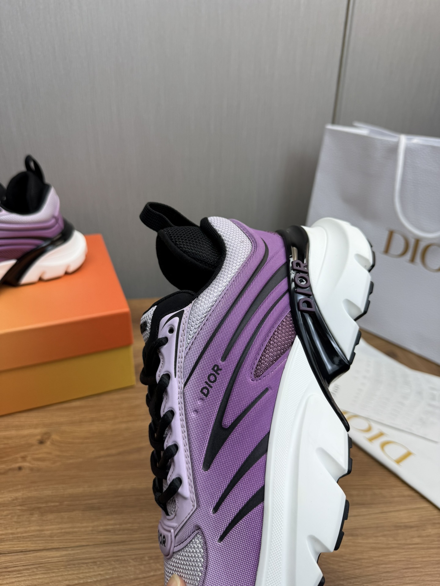 DiorSHOES