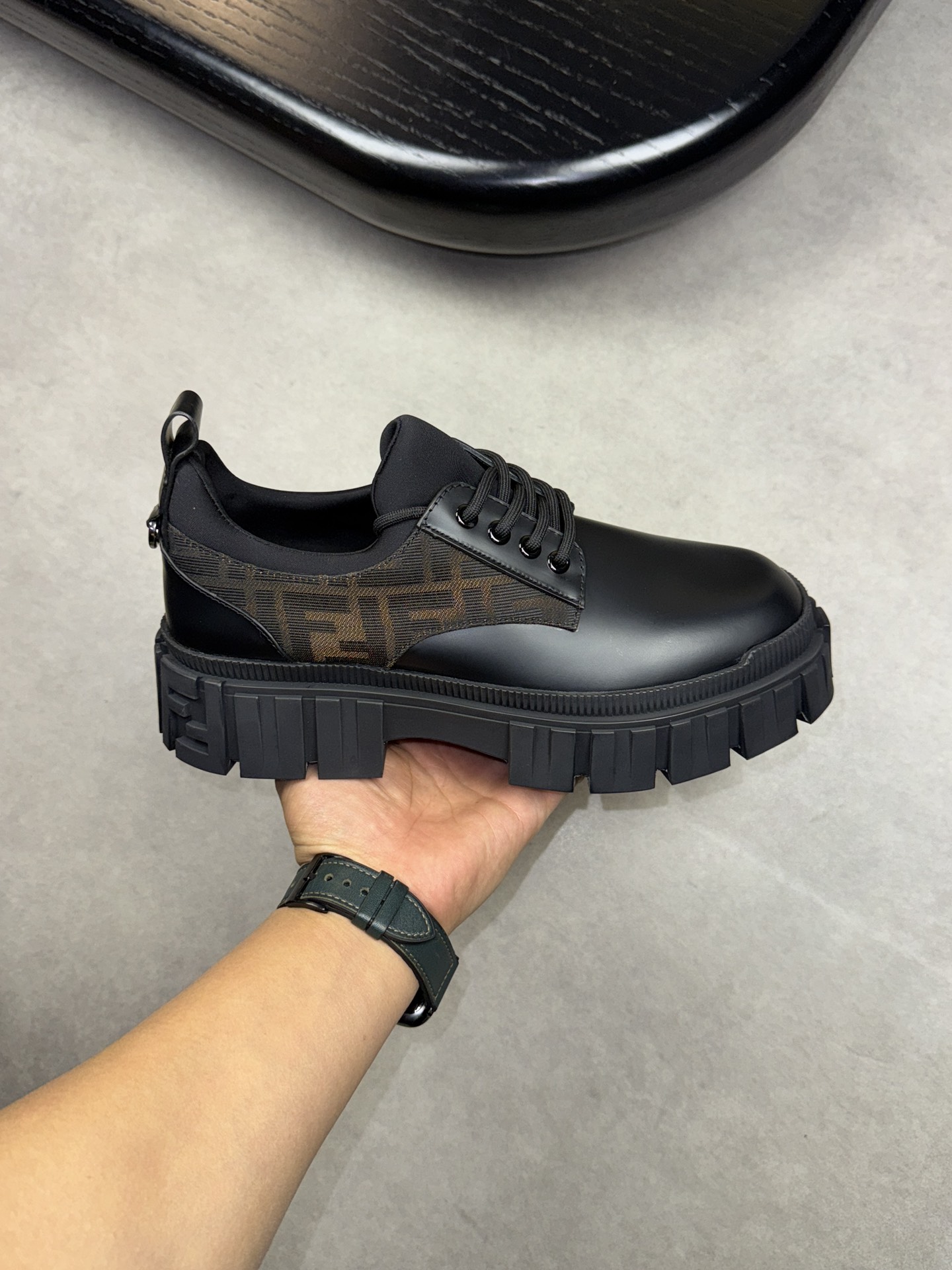FendiSHOES