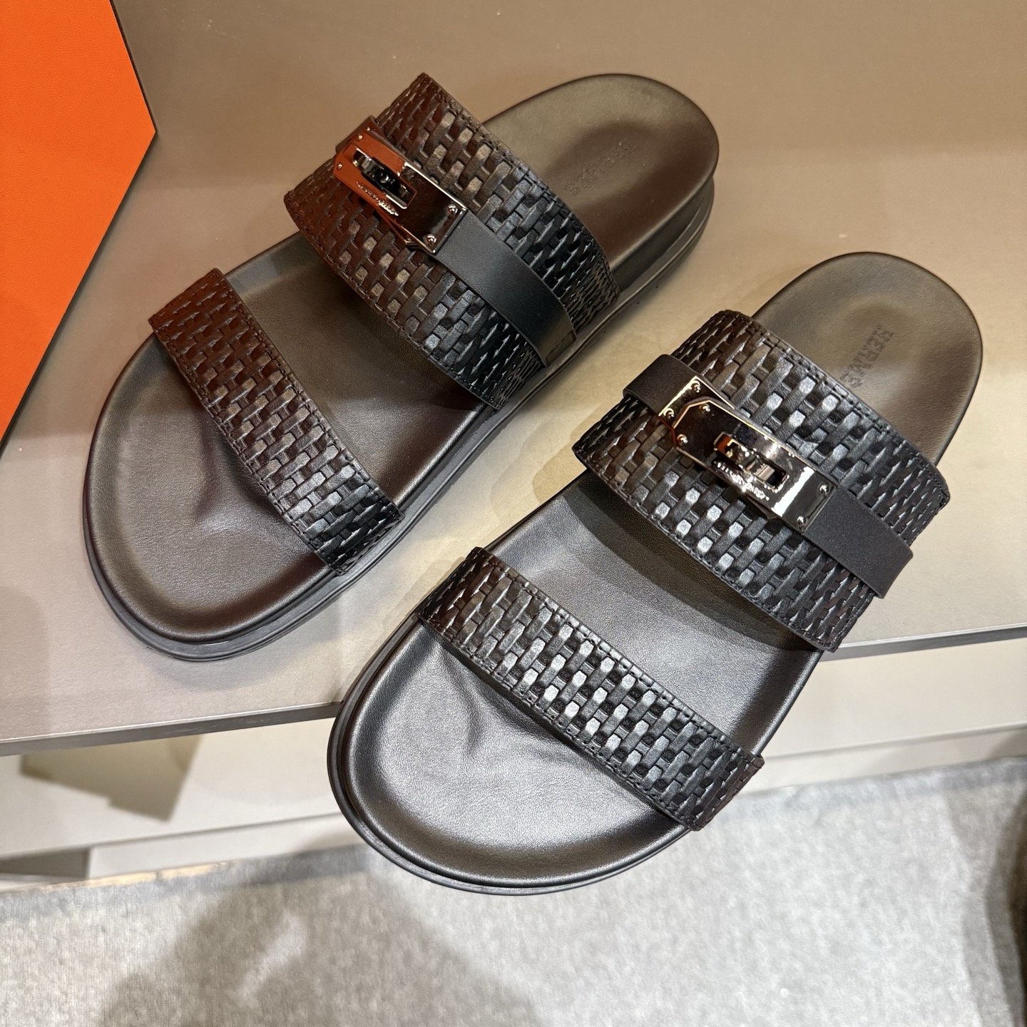 HERMESShoes