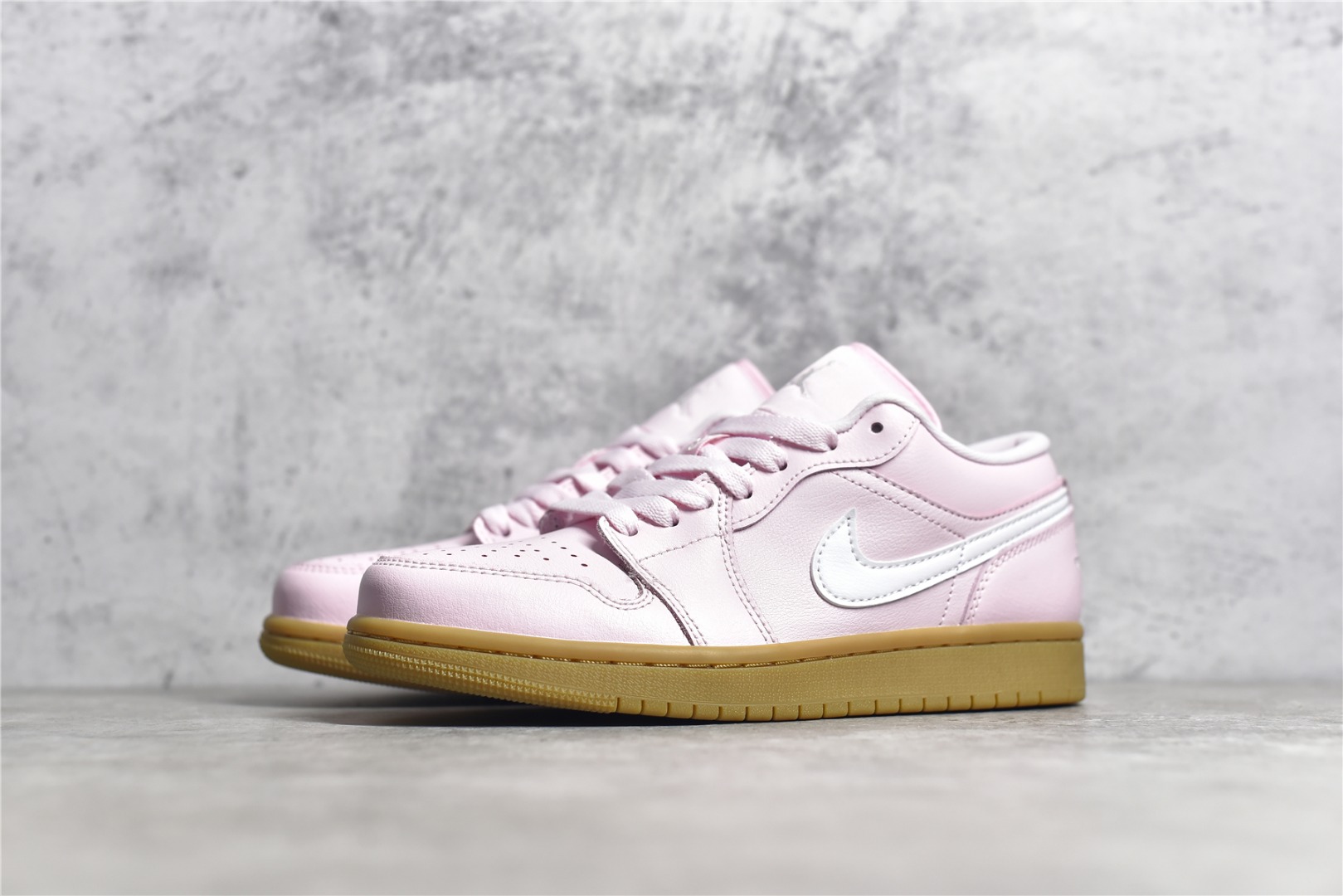 AirJordan1LowSHOES