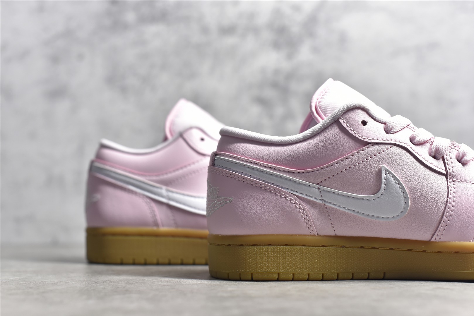 AirJordan1LowSHOES