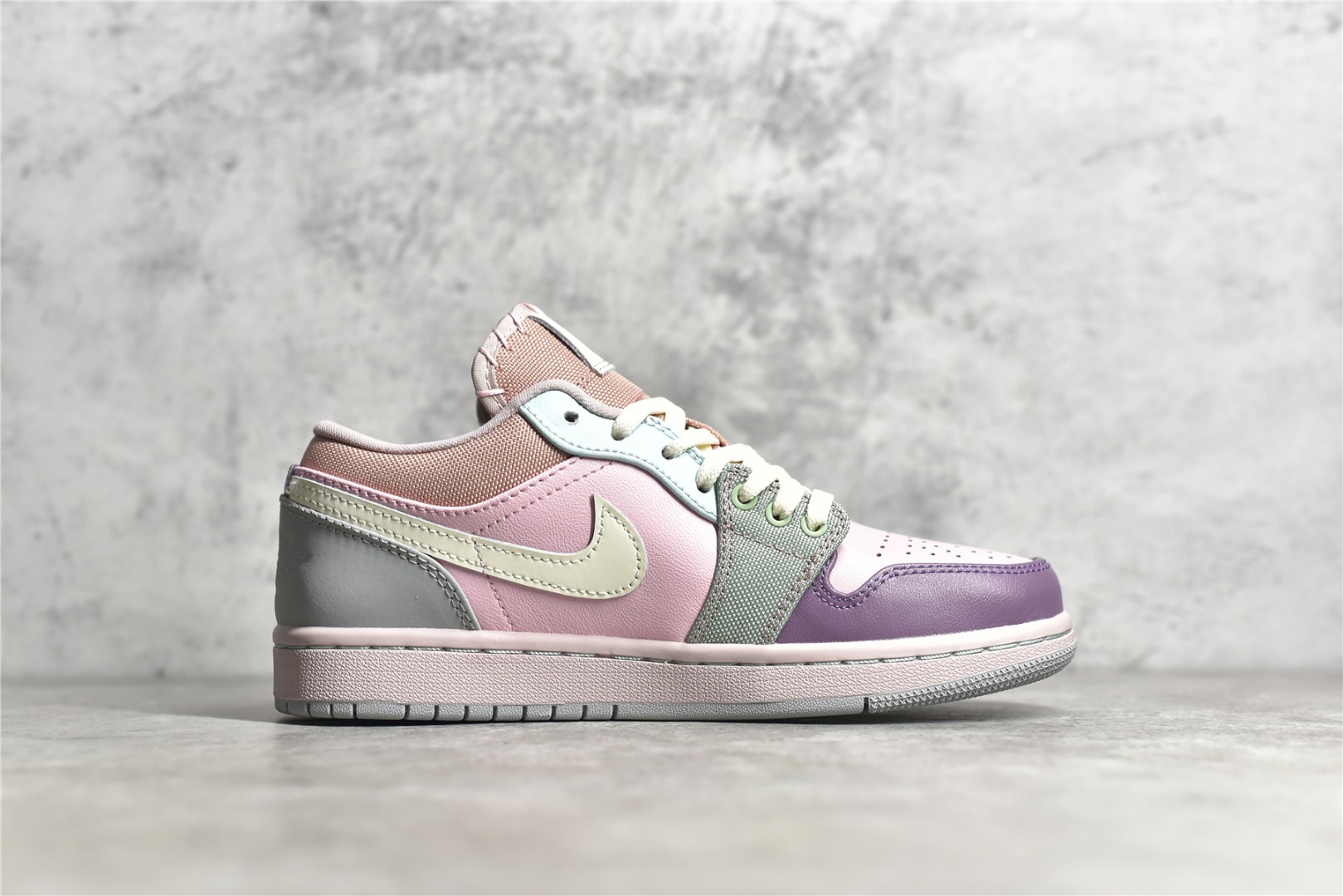 AirJordan1LowSHOES