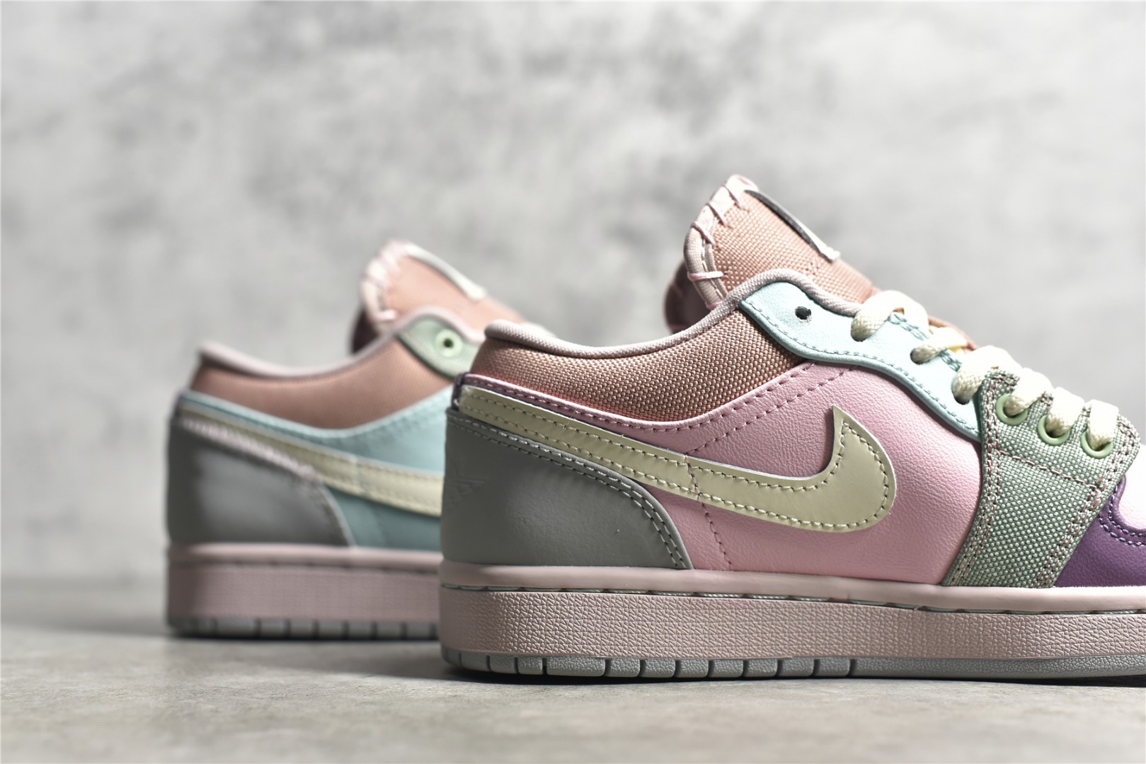 AirJordan1LowSHOES