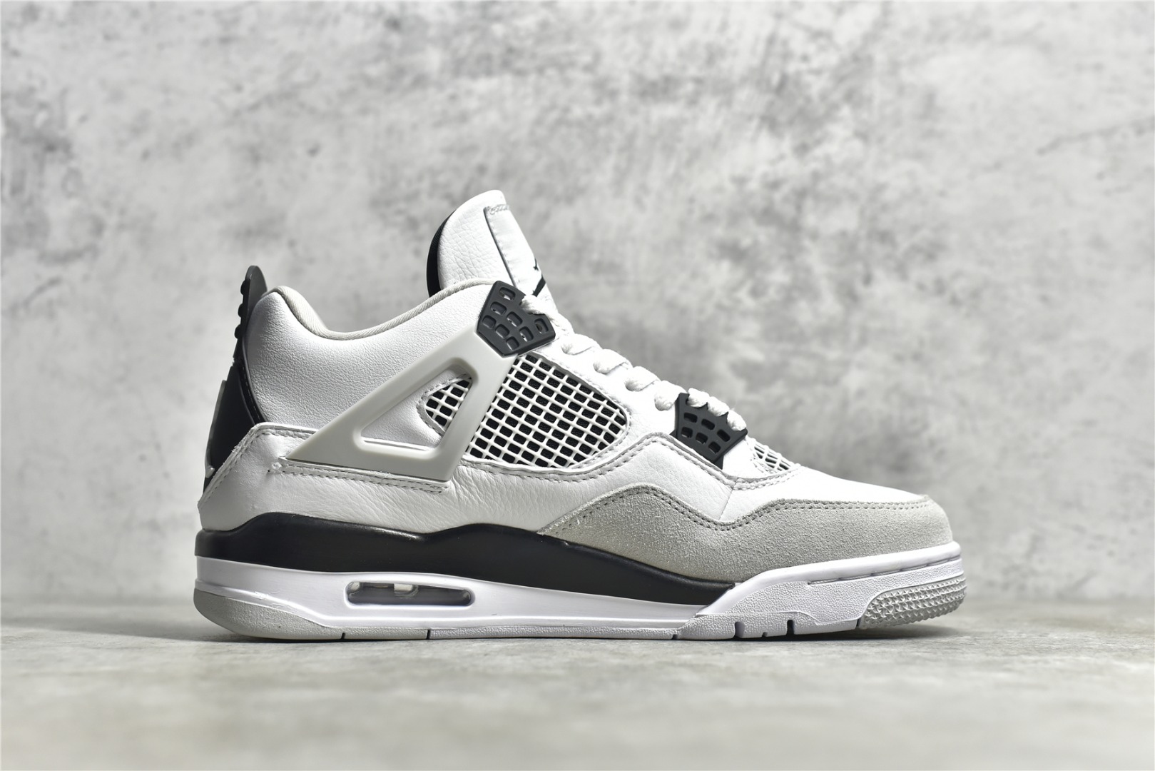 AirJordan4SHOES
