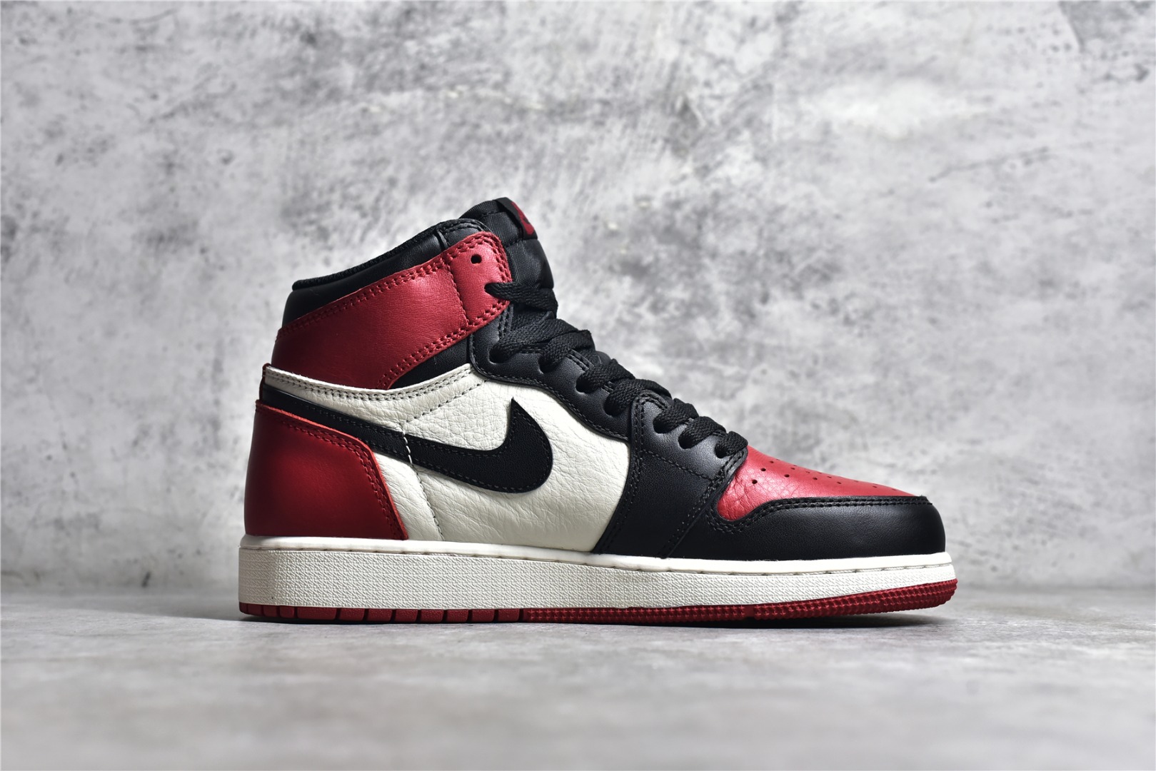 AirJordan1HighSHOES