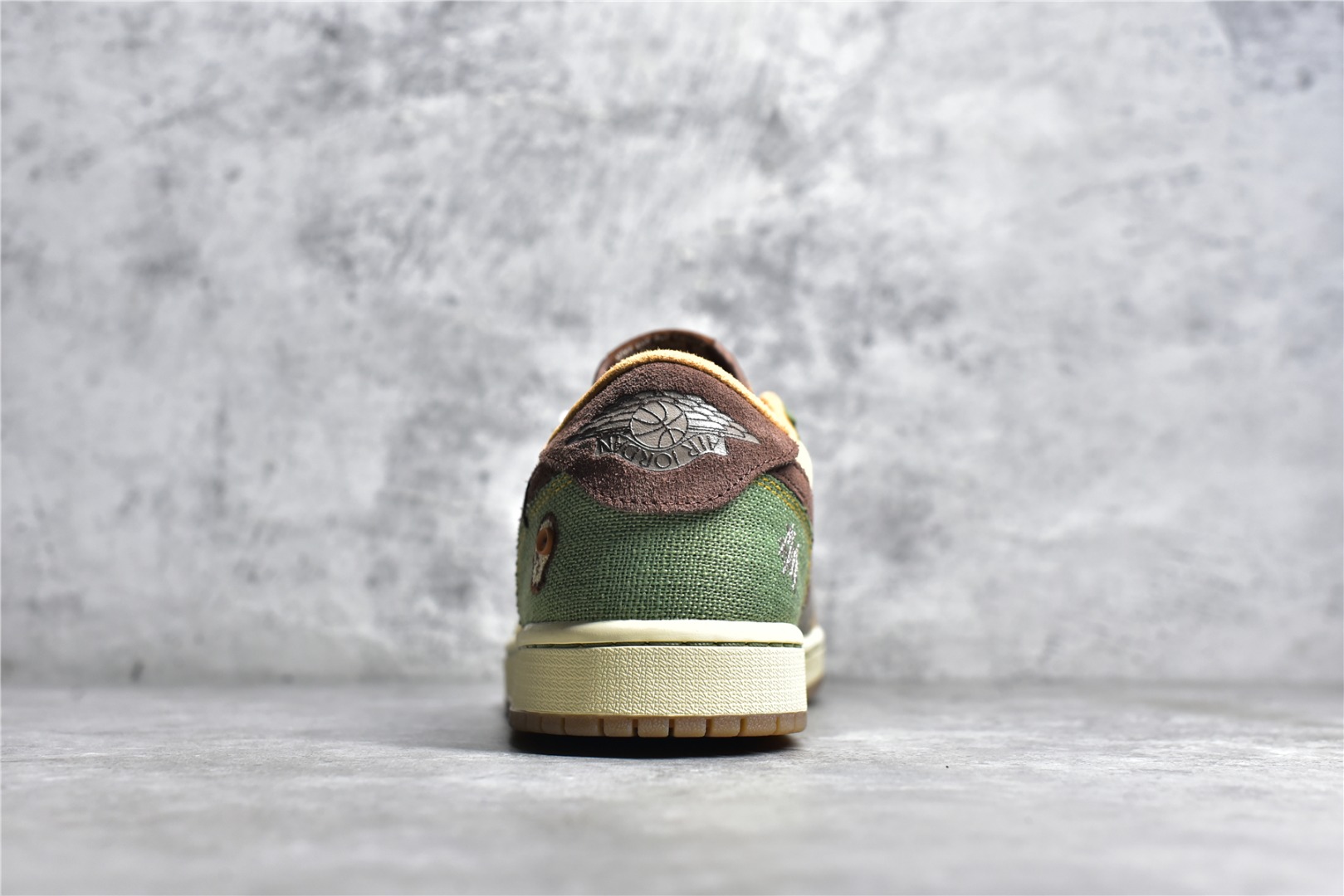 AirJordan1LowSHOES