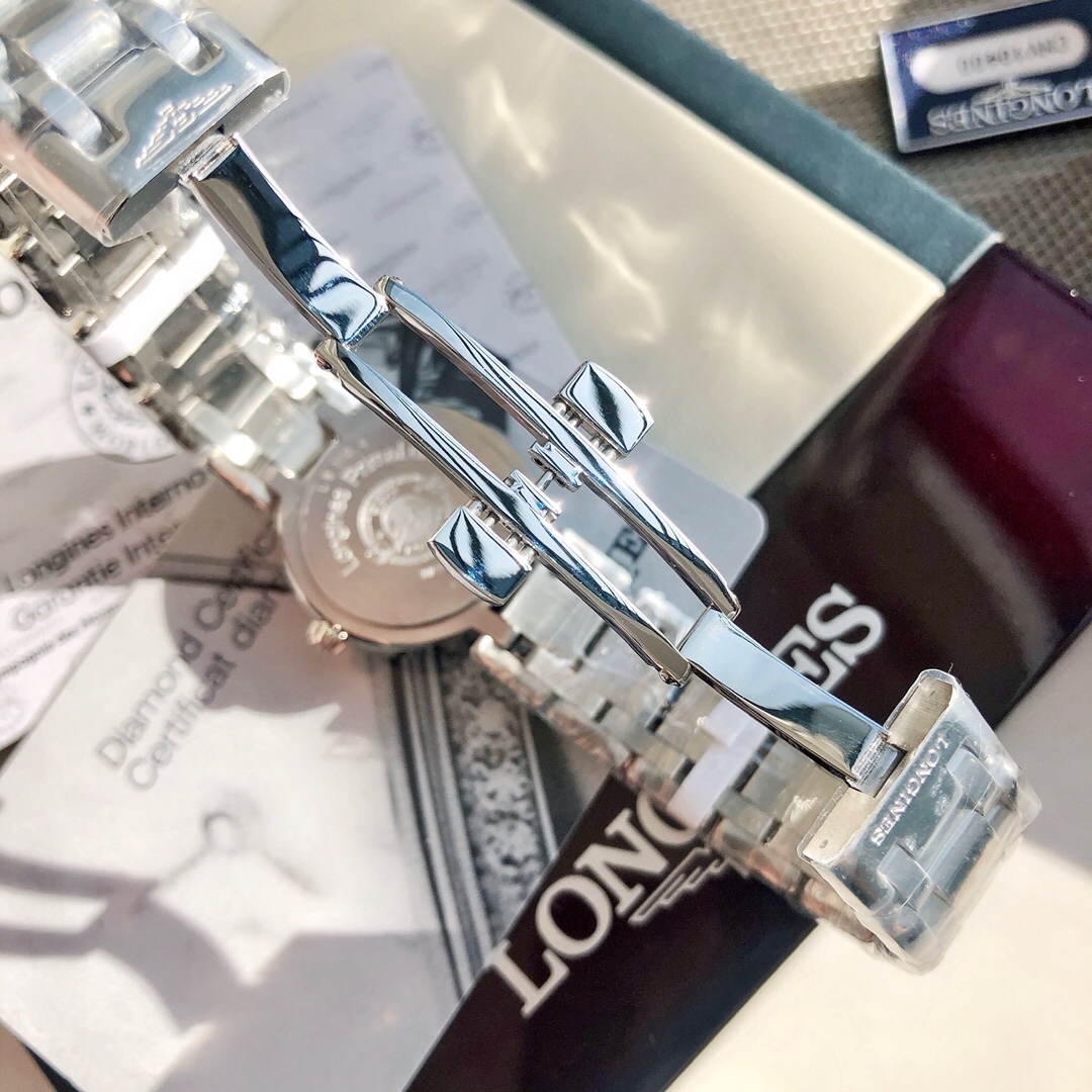 LONGINES