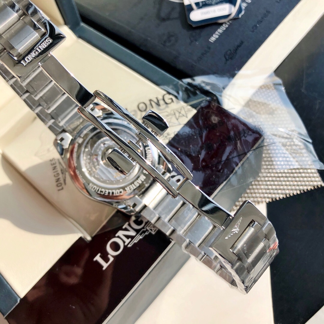 LONGINES