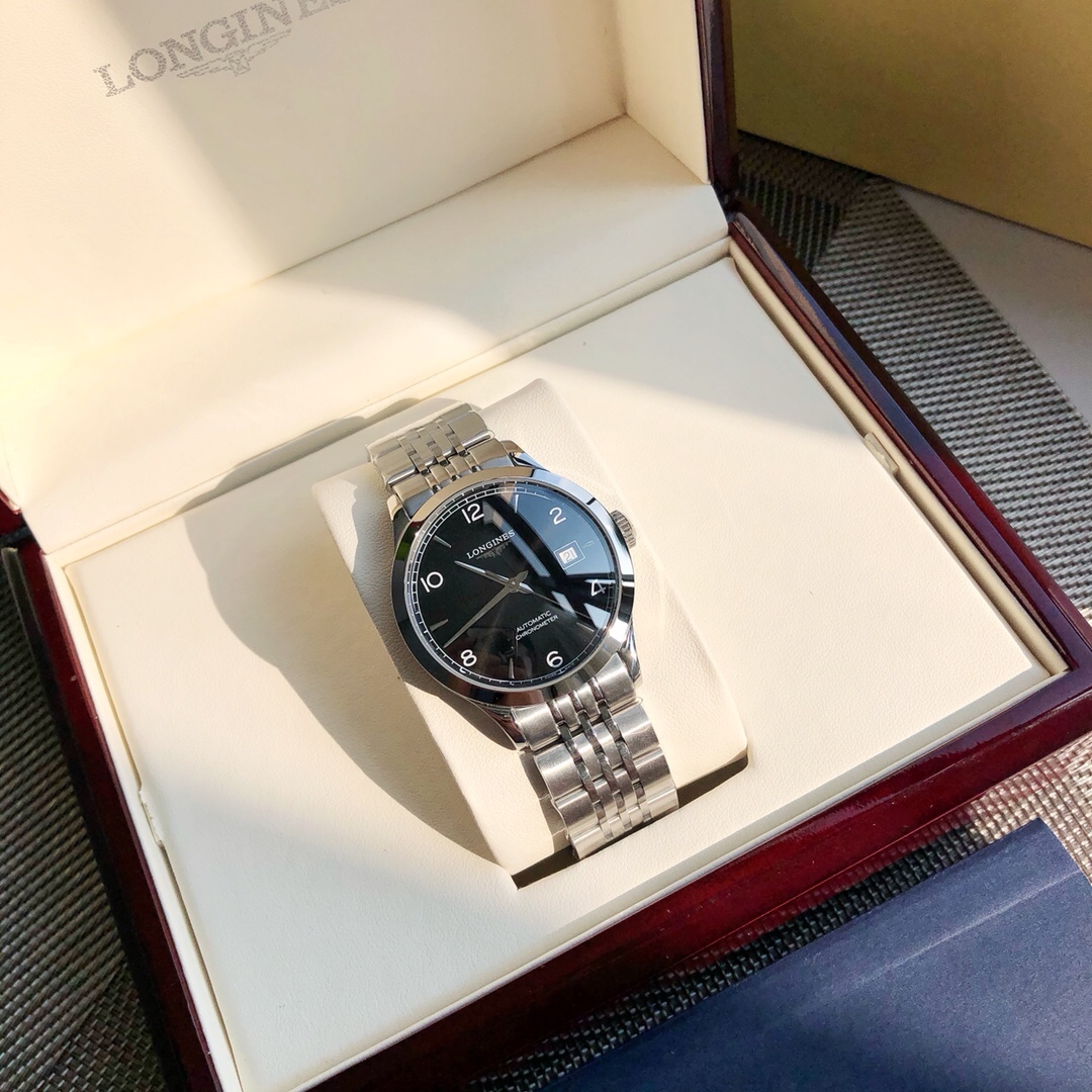 LONGINES
