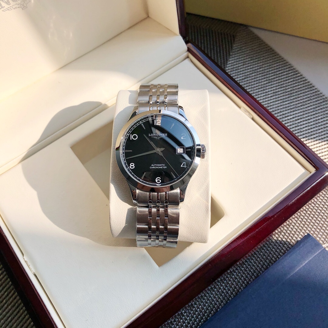 LONGINES