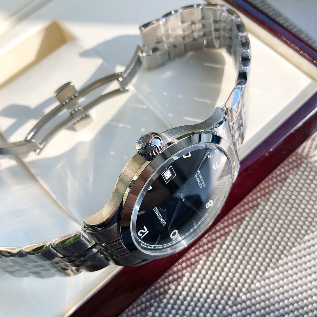 LONGINES