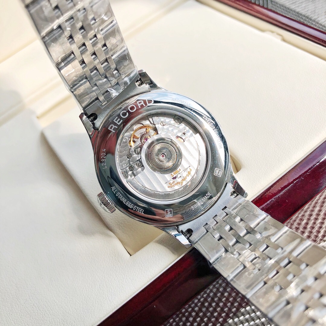 LONGINES