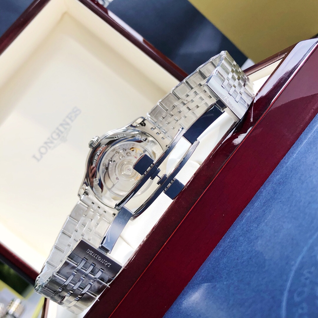 LONGINES