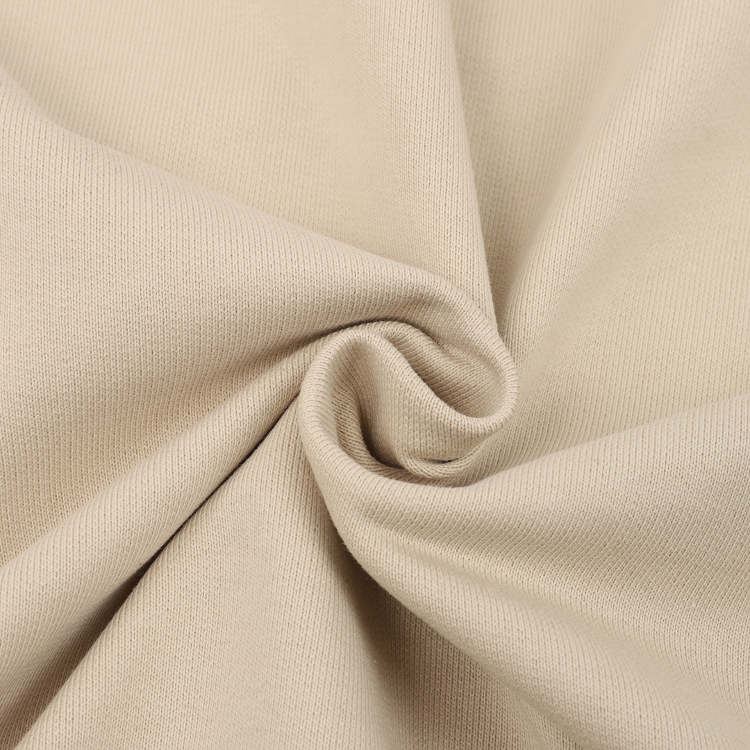 Hoodies & Sweatshirts